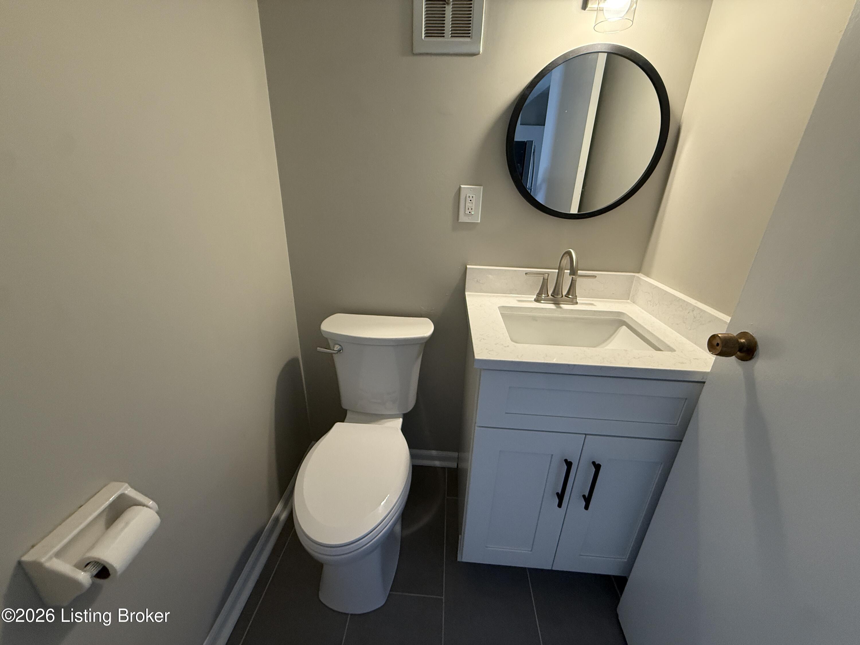 2809 Coleen Ct Property Photo 5
