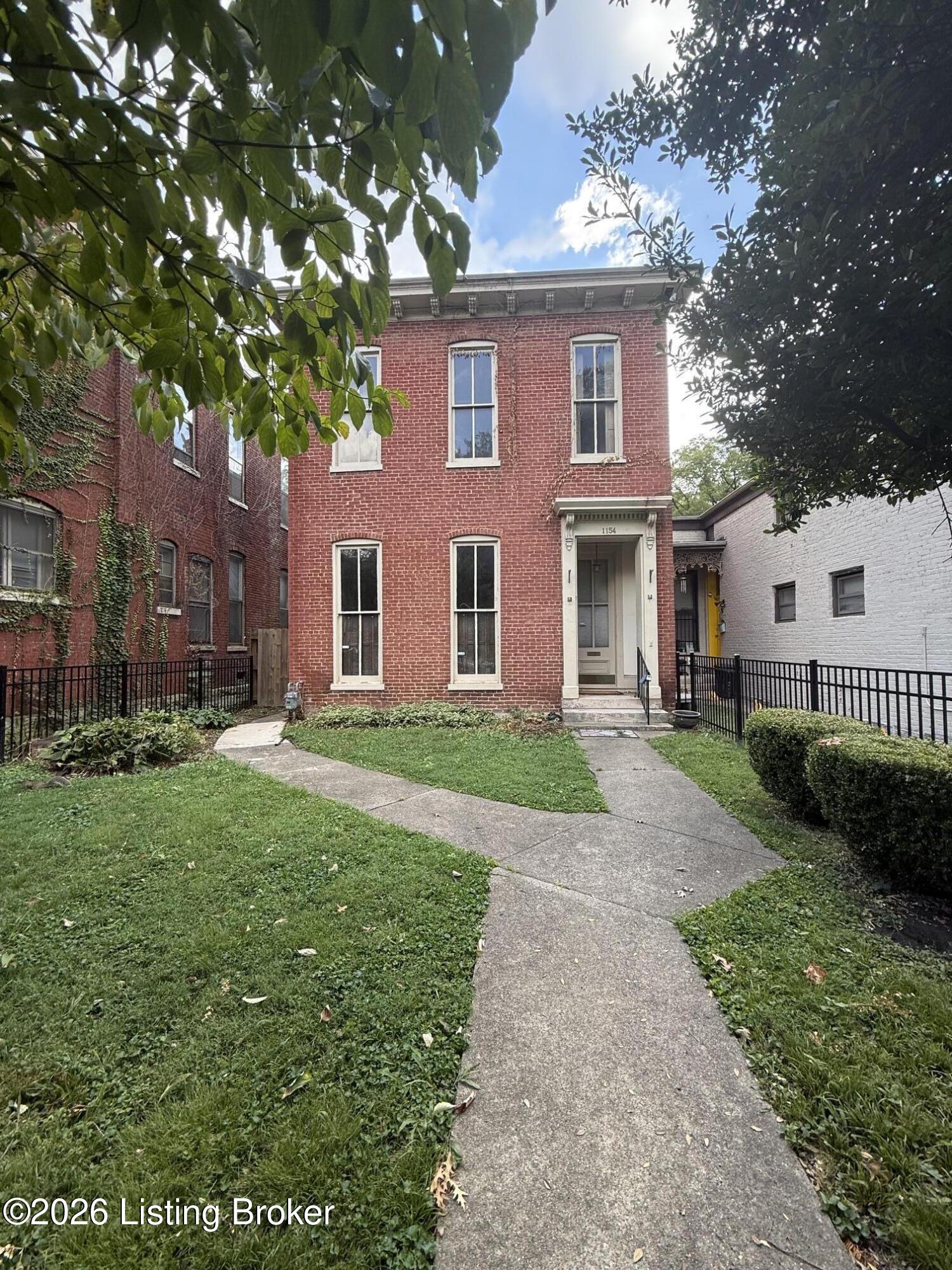 1154 S Brook St Property Photo 1