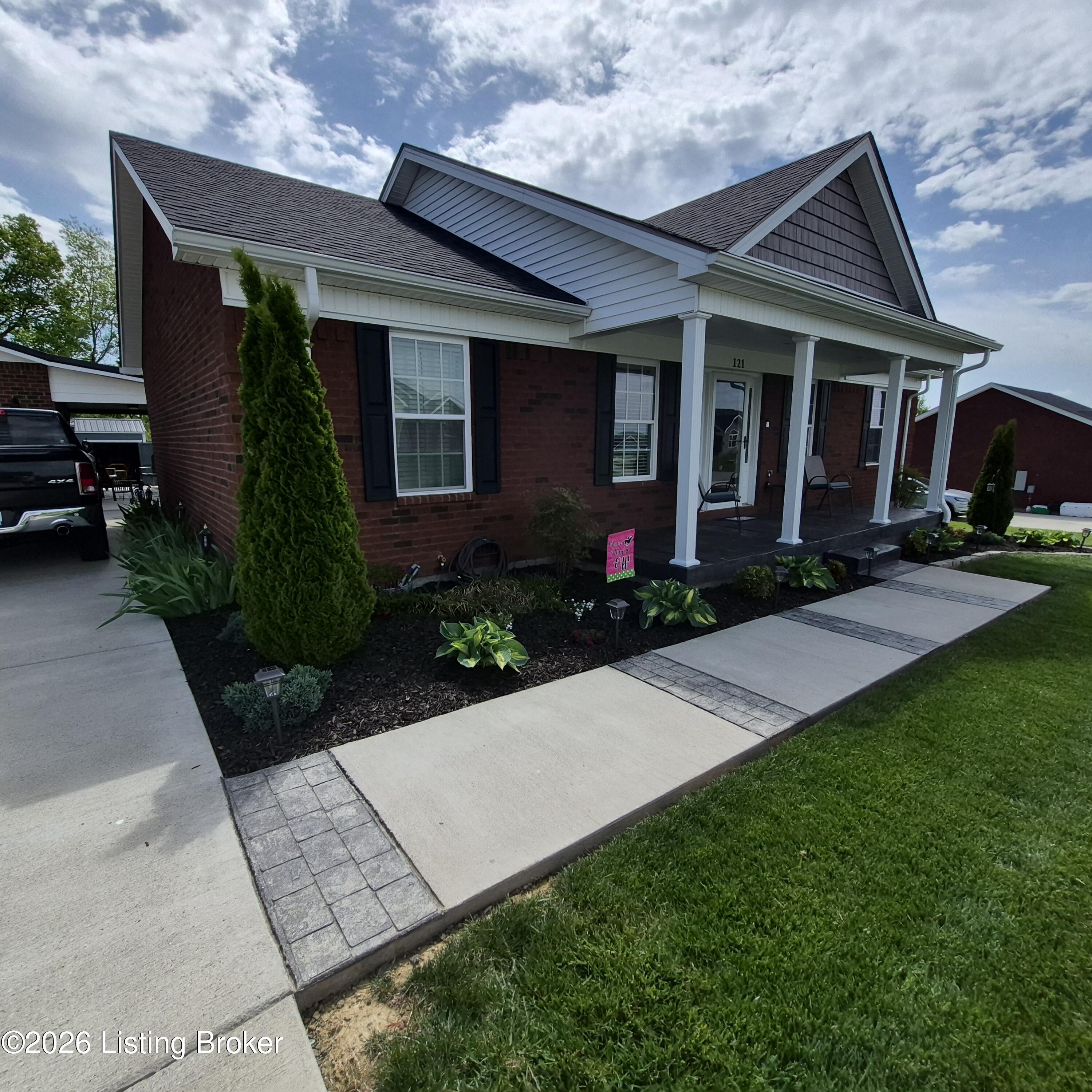 121 Iroquois Trail Property Photo 5
