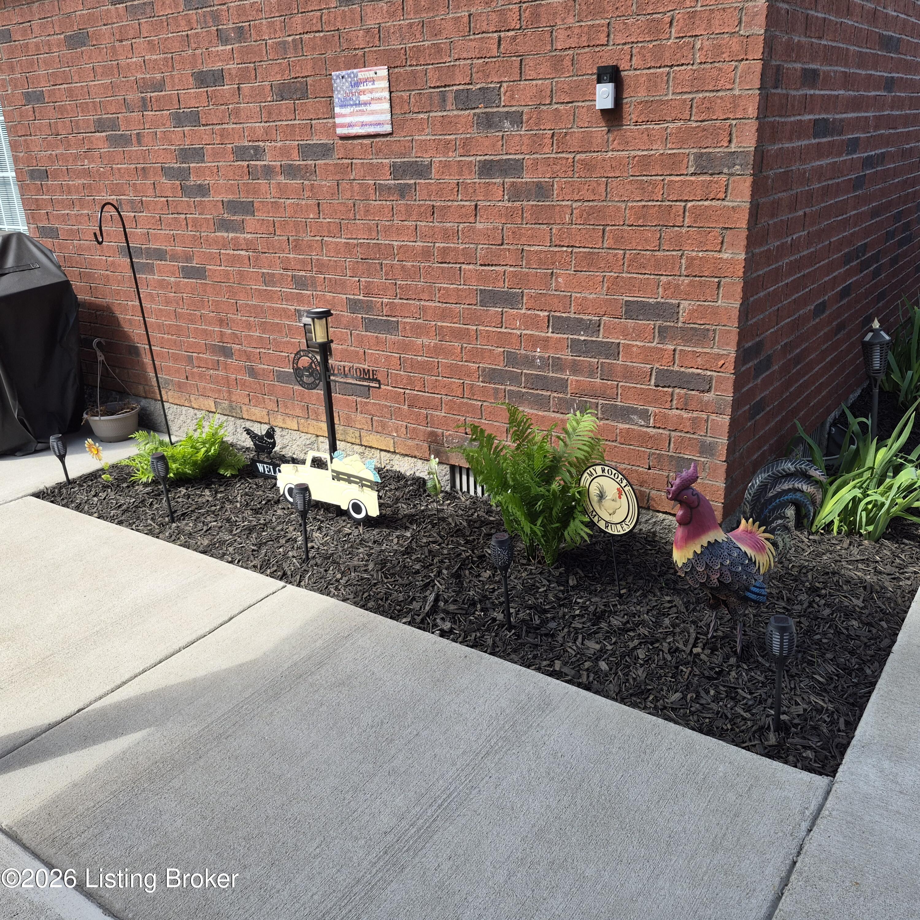 121 Iroquois Trail Property Photo 7