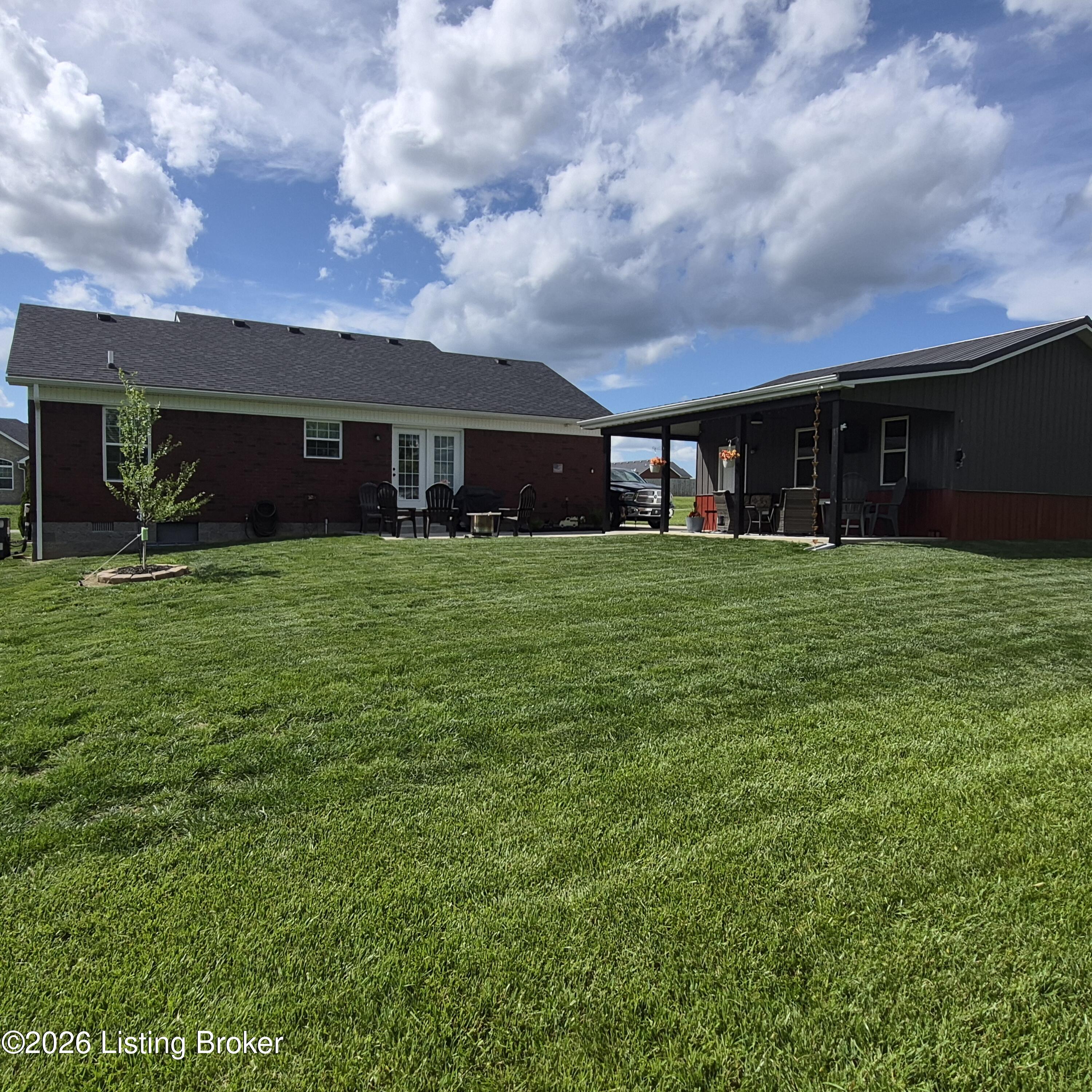 121 Iroquois Trail Property Photo 8