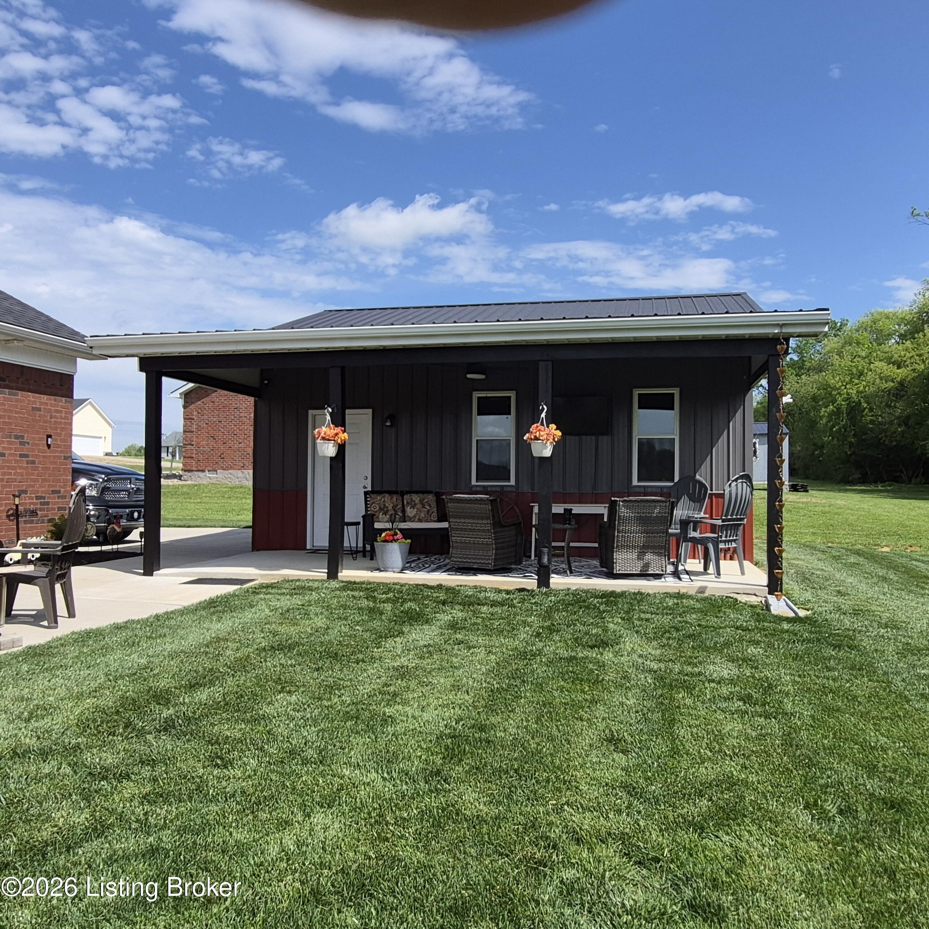 121 Iroquois Trail Property Photo 9