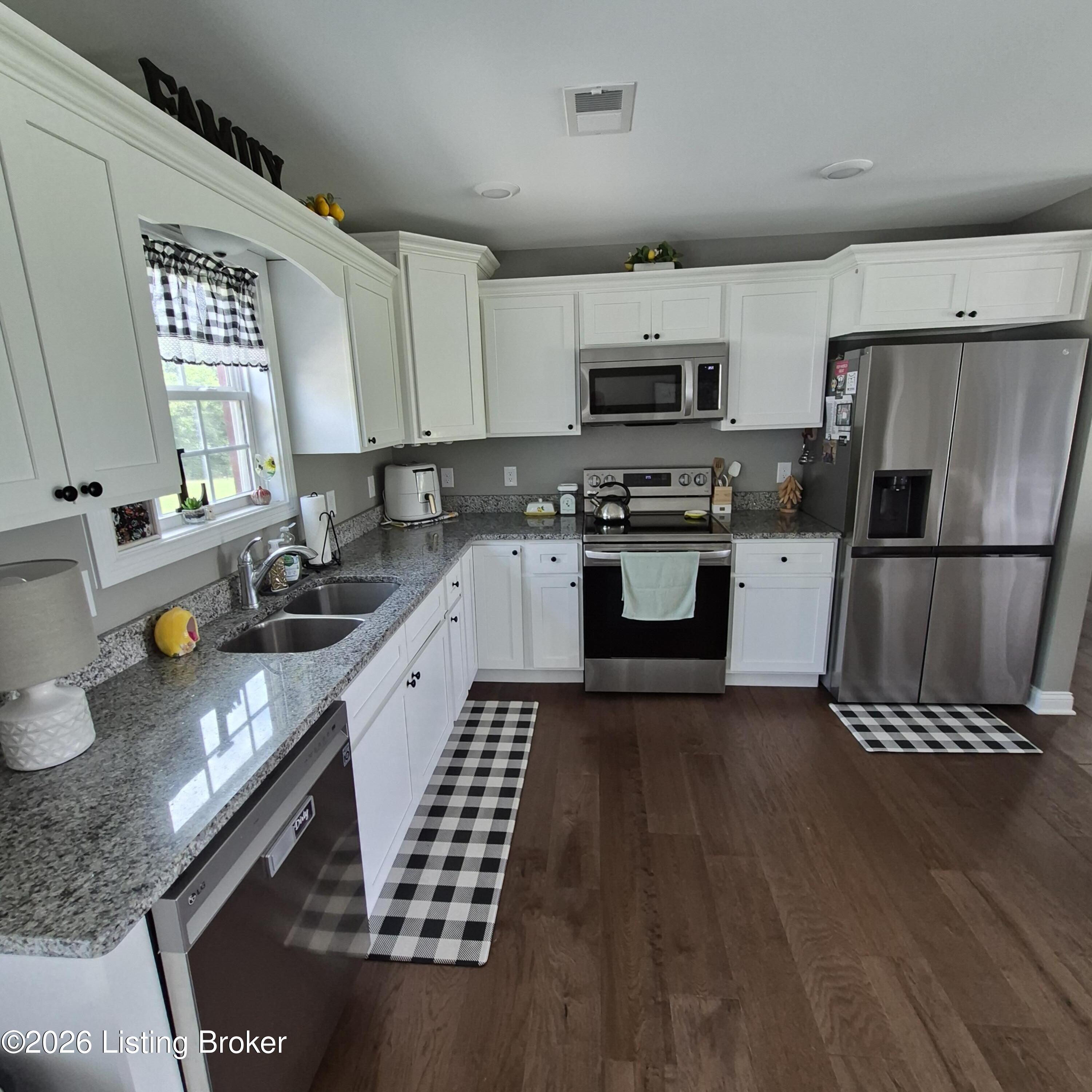 121 Iroquois Trail Property Photo 22