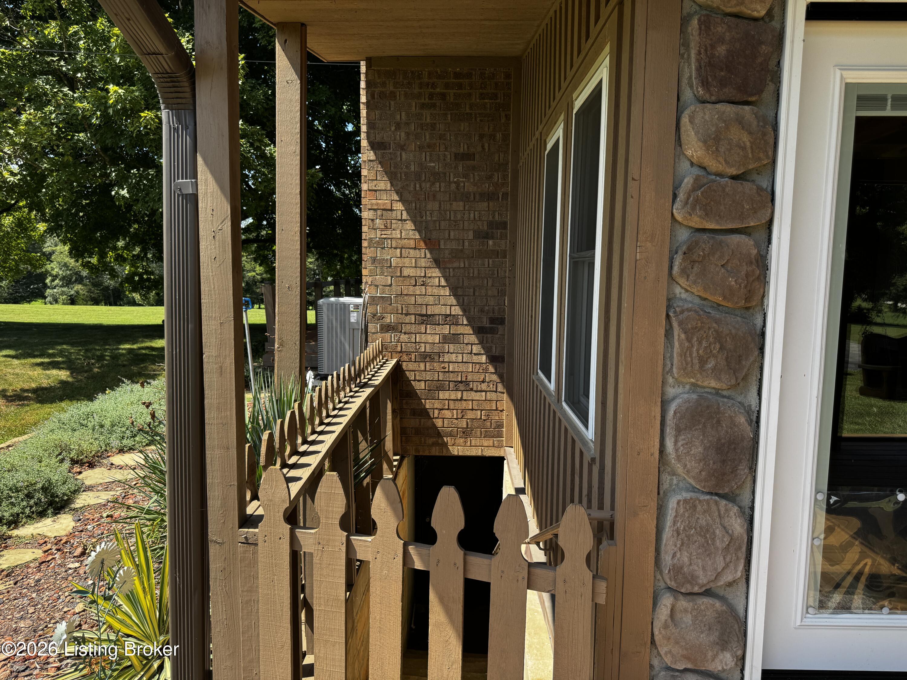 643 Molly Brown Rd Property Photo 37