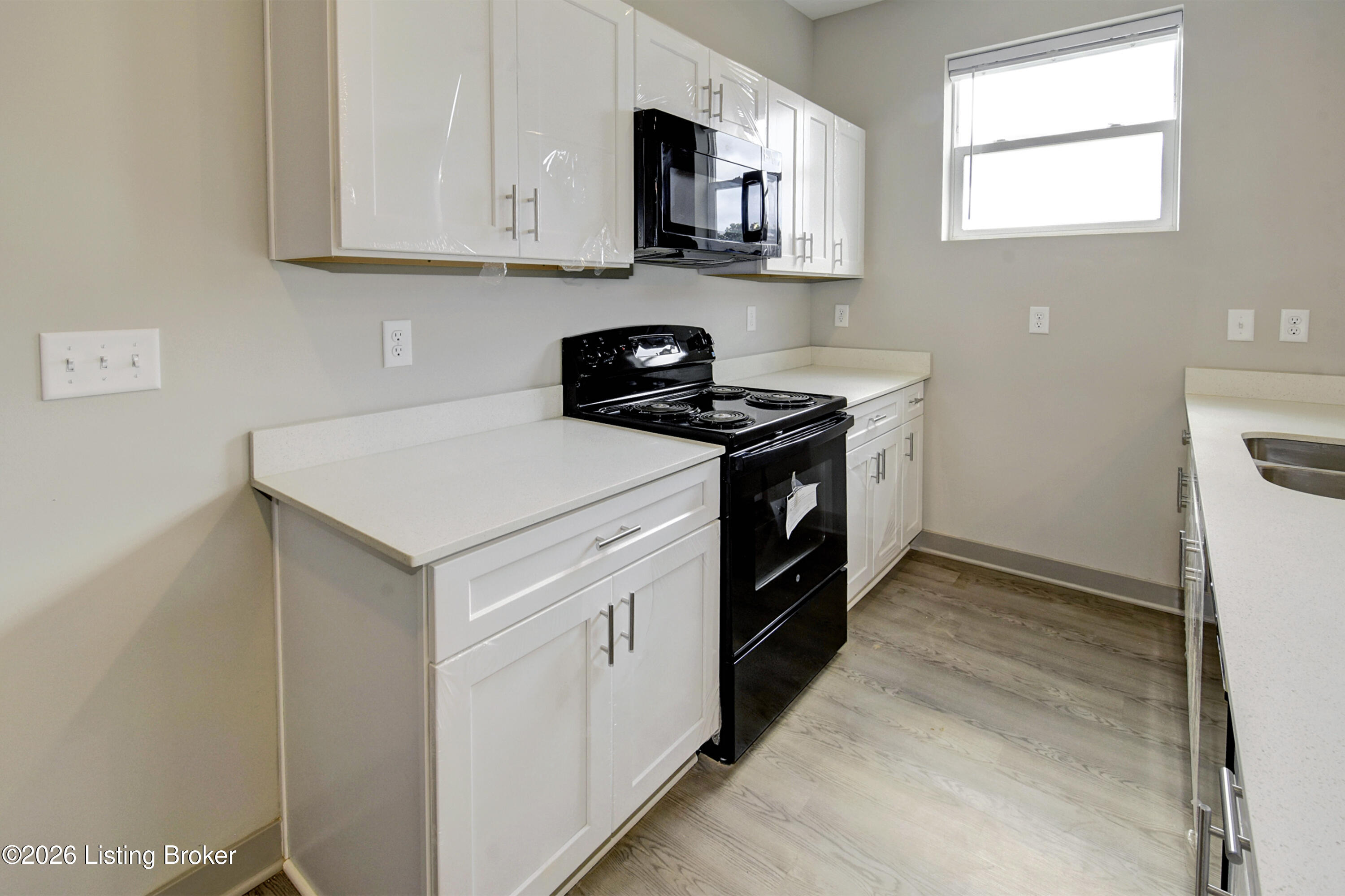 11701 Longevity Ln Property Photo 8