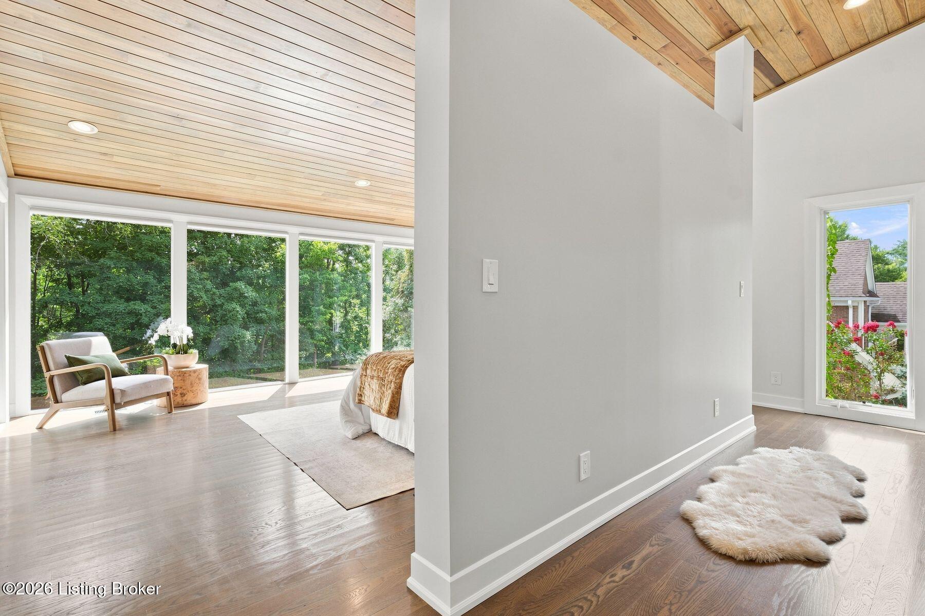 1128 Rostrevor Cir Property Photo 43