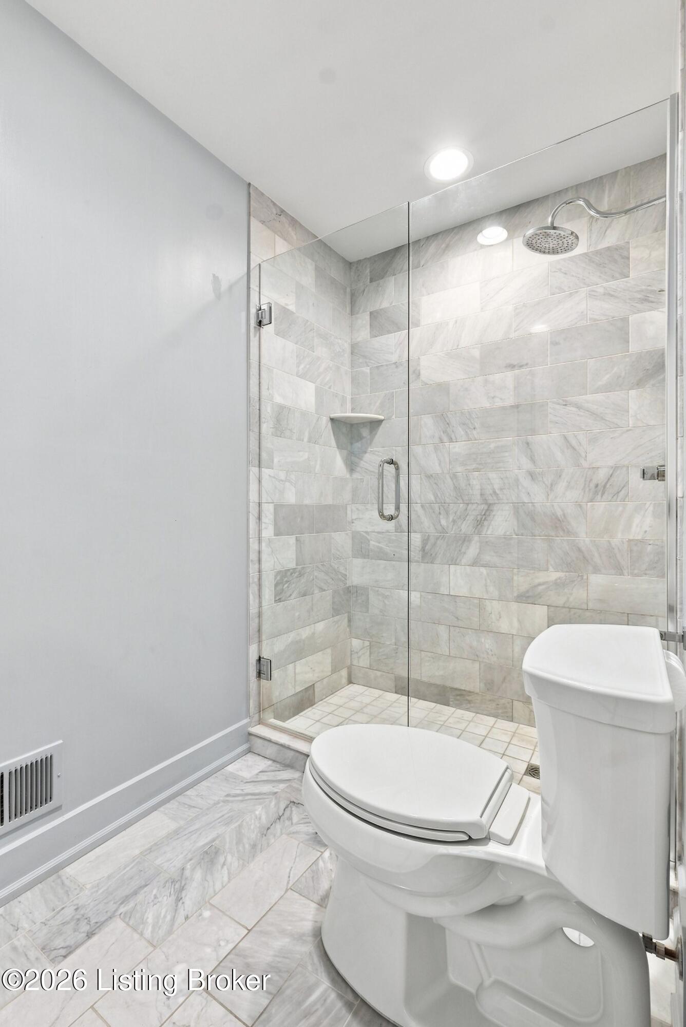 1128 Rostrevor Cir Property Photo 54