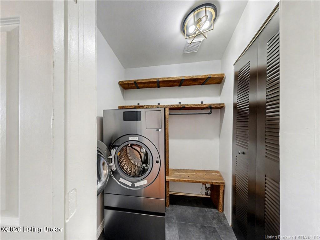 6742 Seven Mile Ln Property Photo 29