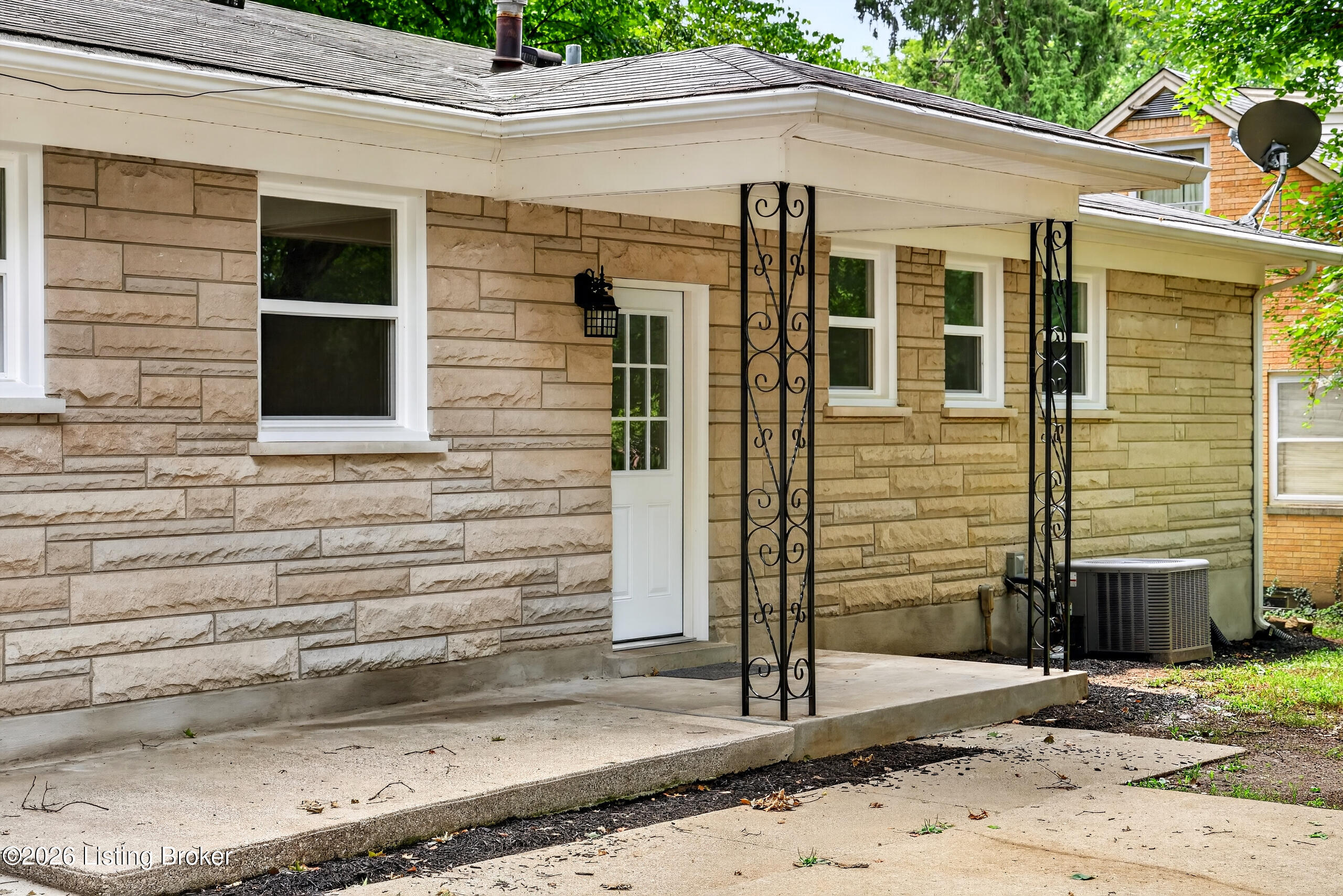 1237 Cooper Ave Property Photo 5