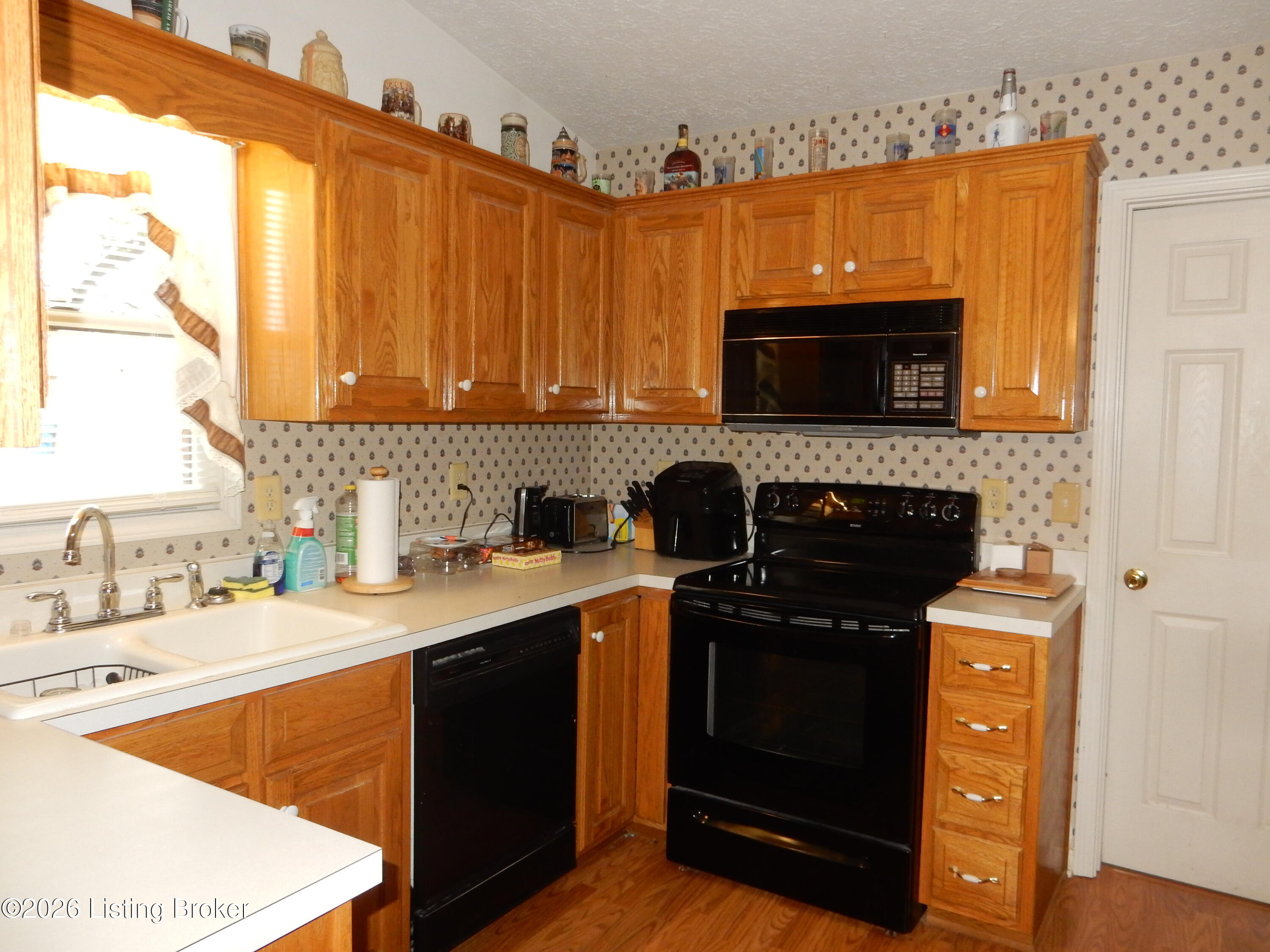 131 Flintstone Ct Property Photo 12