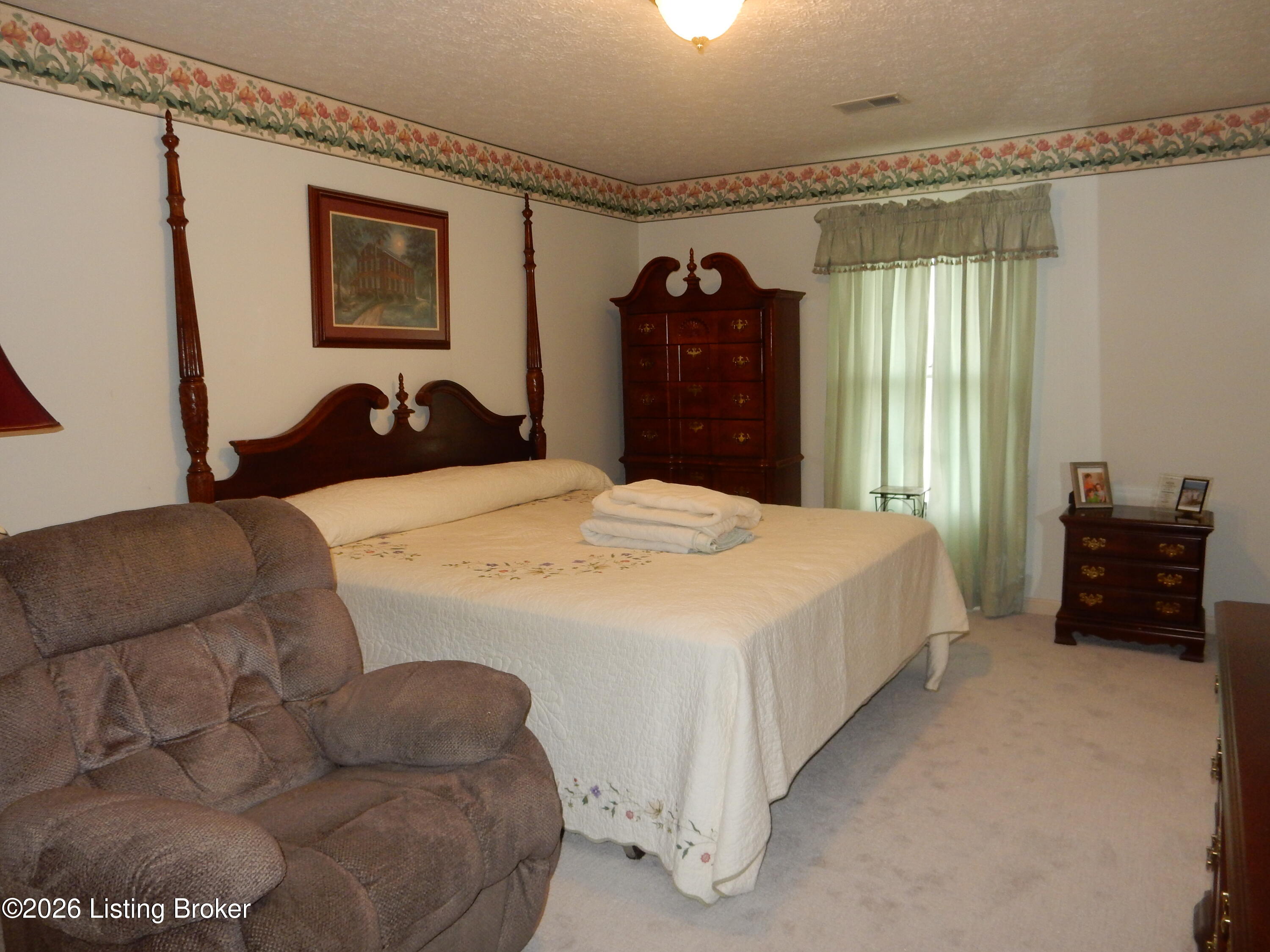 131 Flintstone Ct Property Photo 24
