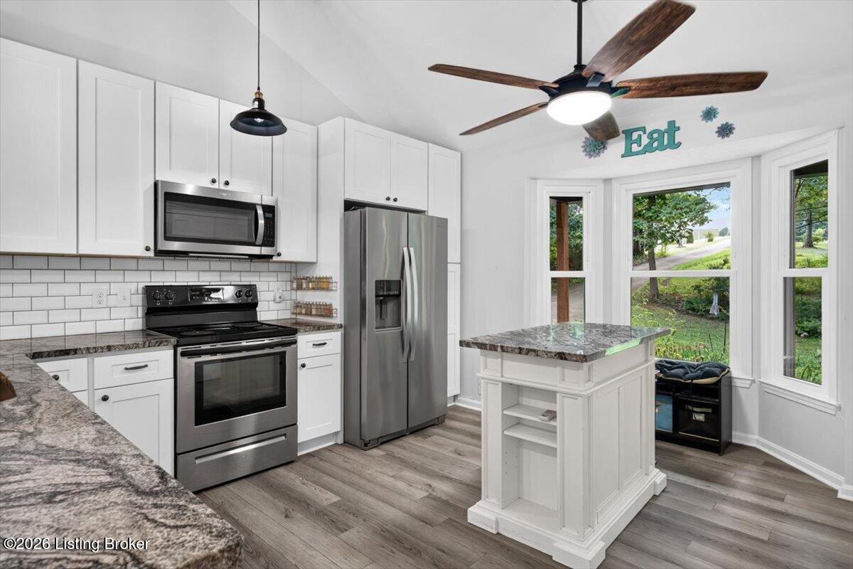 1811 Foxboro Rd Property Photo 9