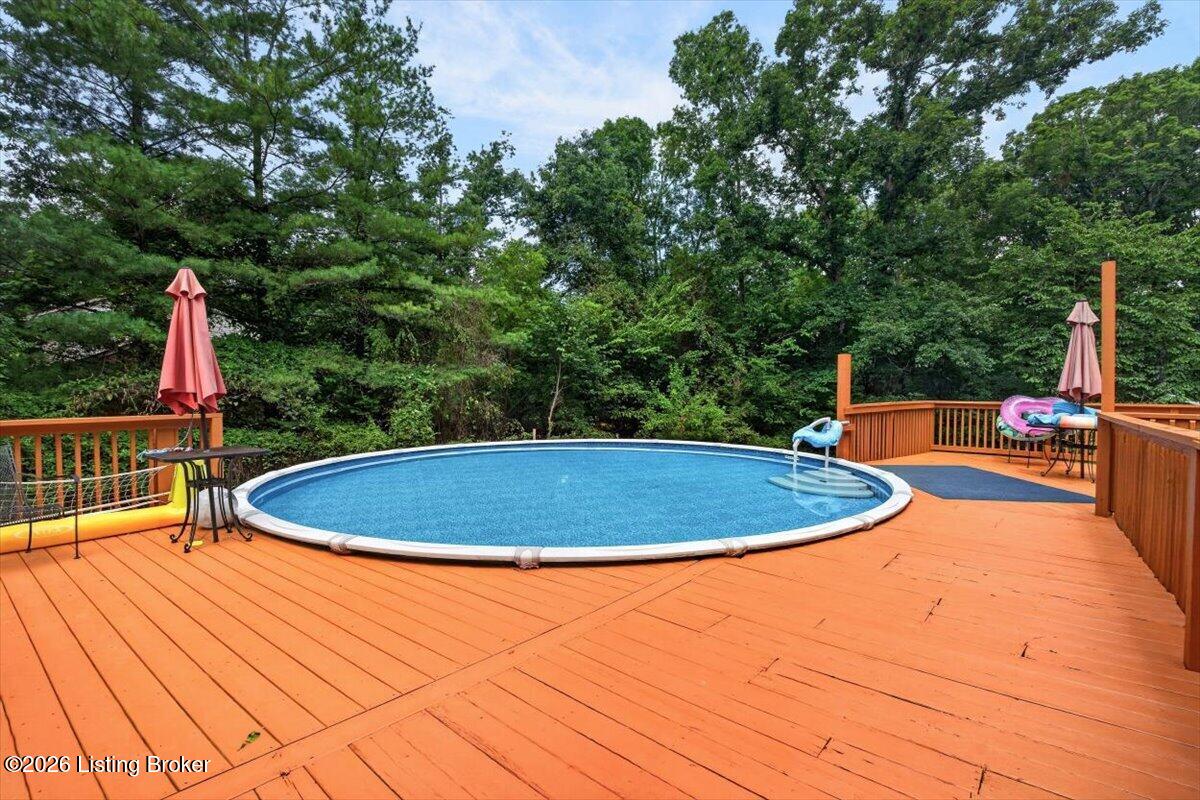 1811 Foxboro Rd Property Photo 34