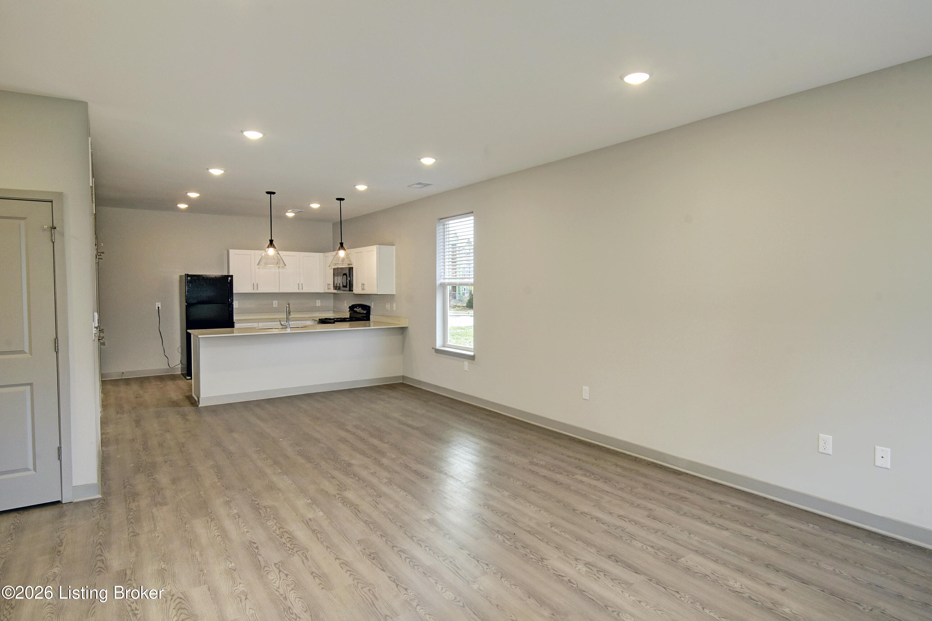 11715 Longevity Ln Property Photo 4