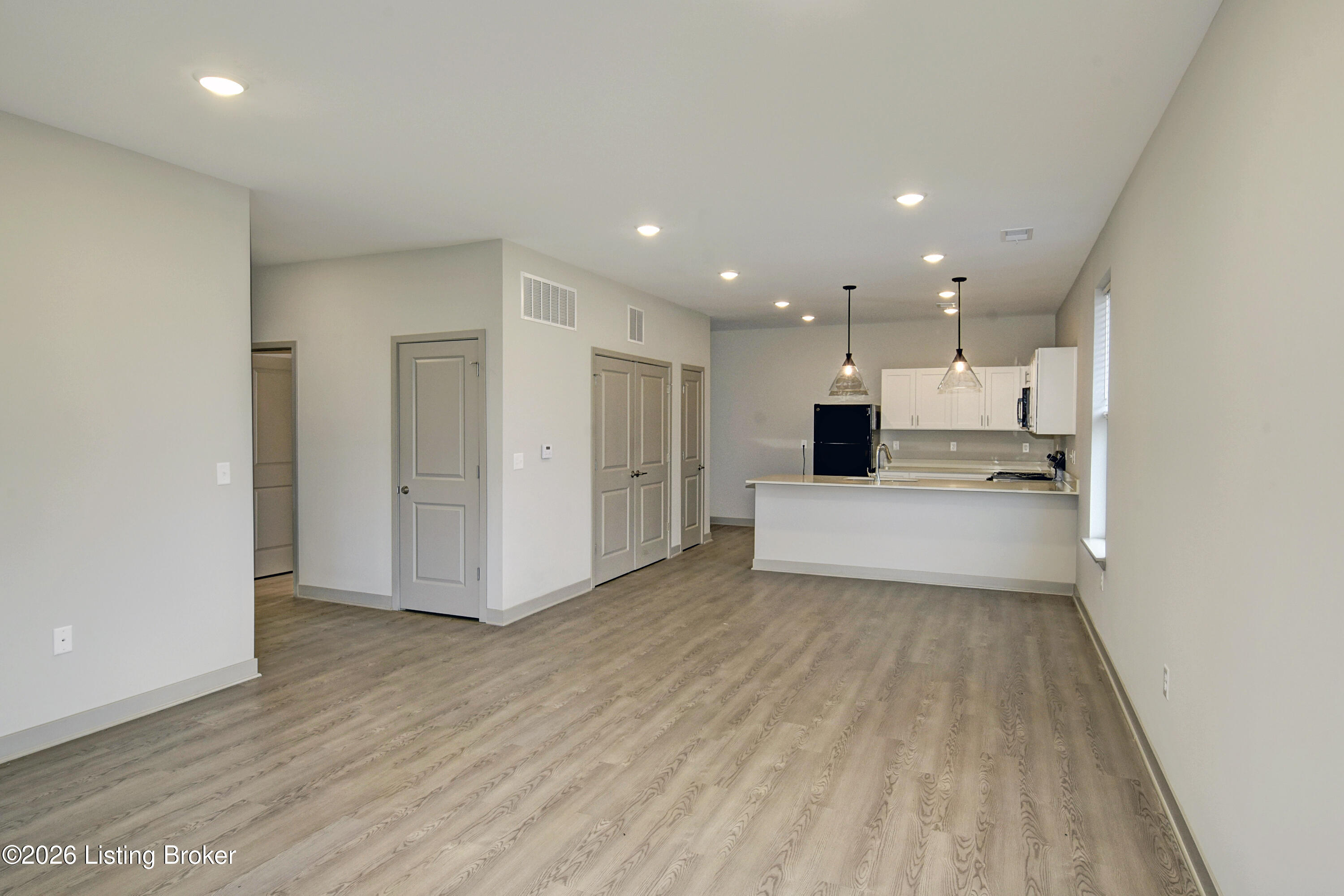 11715 Longevity Ln Property Photo 5