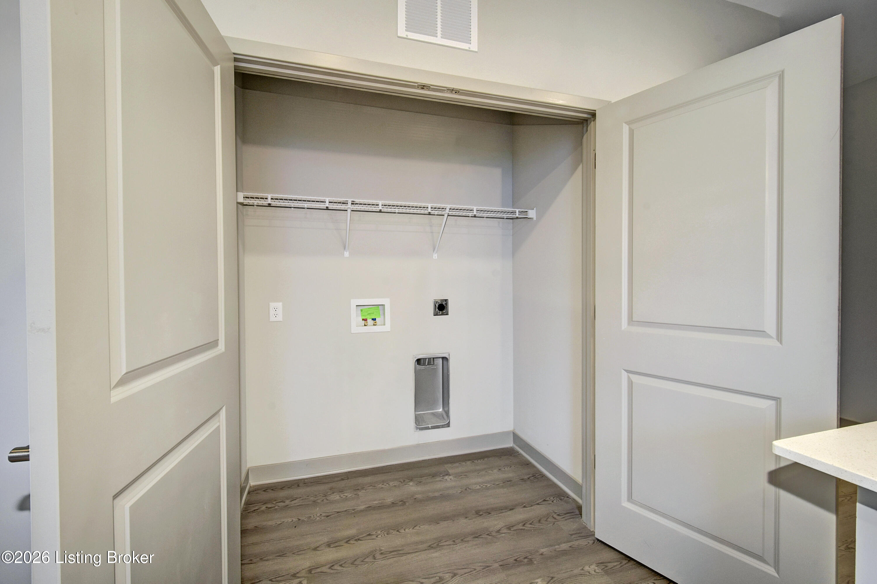 11715 Longevity Ln Property Photo 9