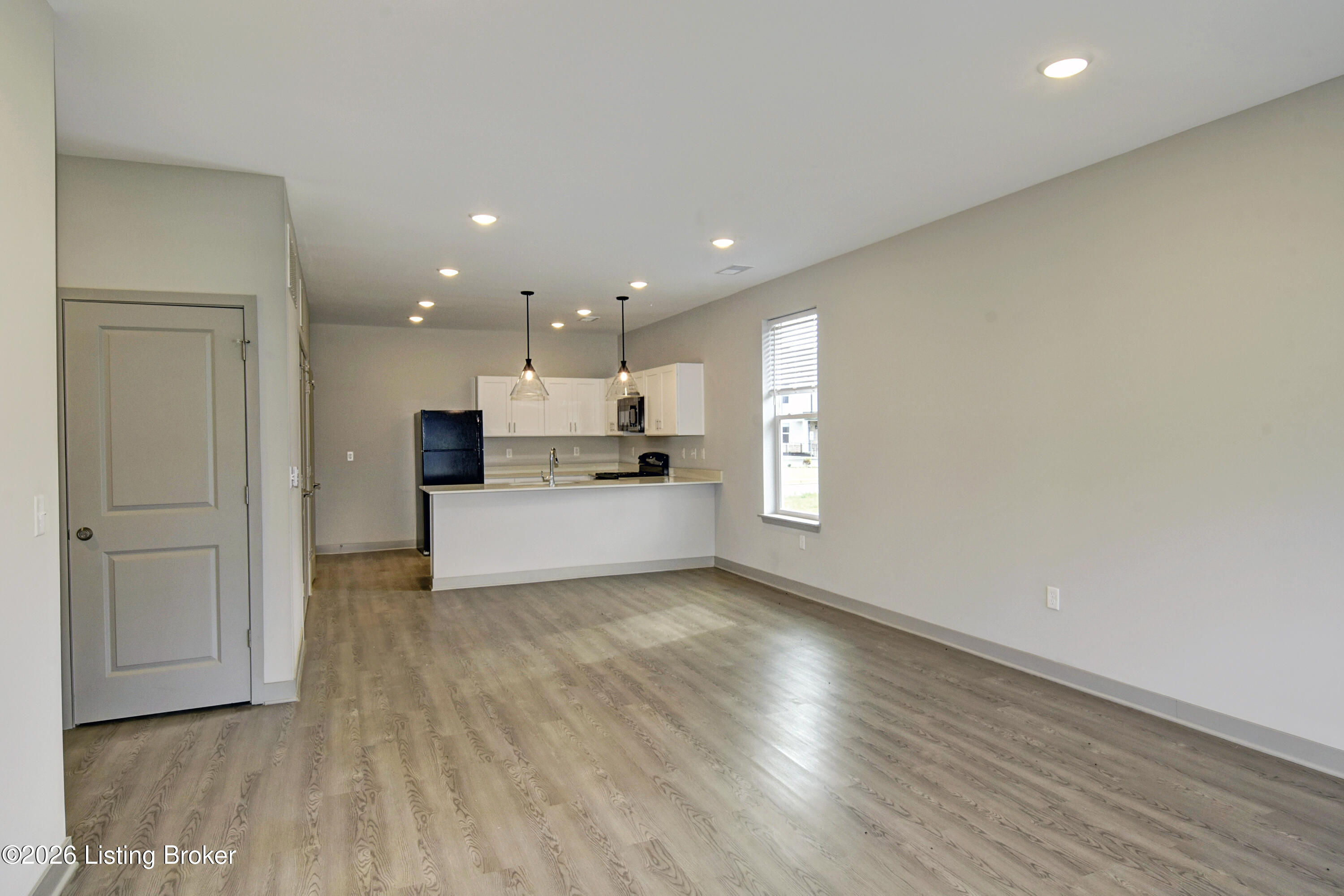 11707 Longevity Ln Property Photo 2