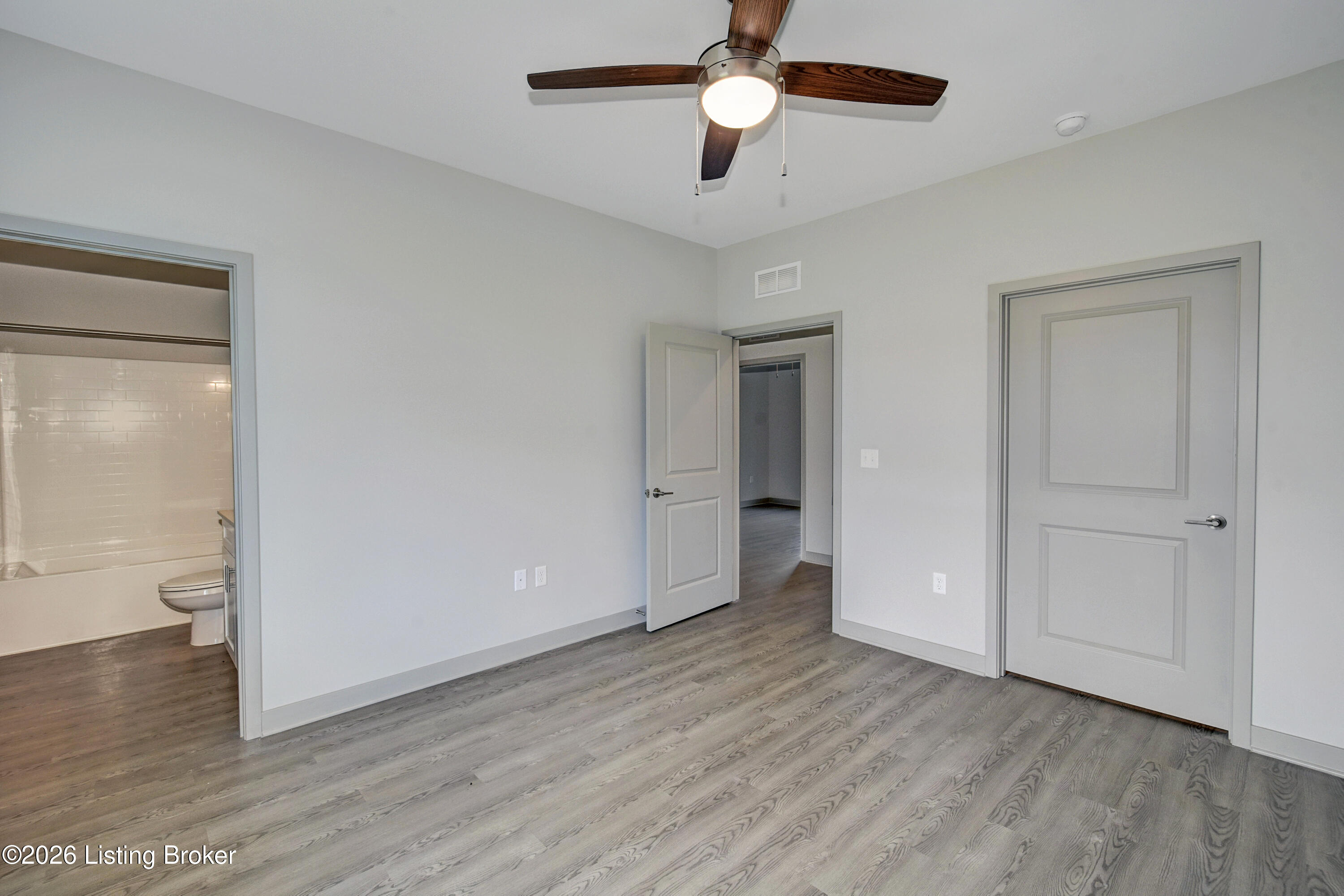 11707 Longevity Ln Property Photo 14