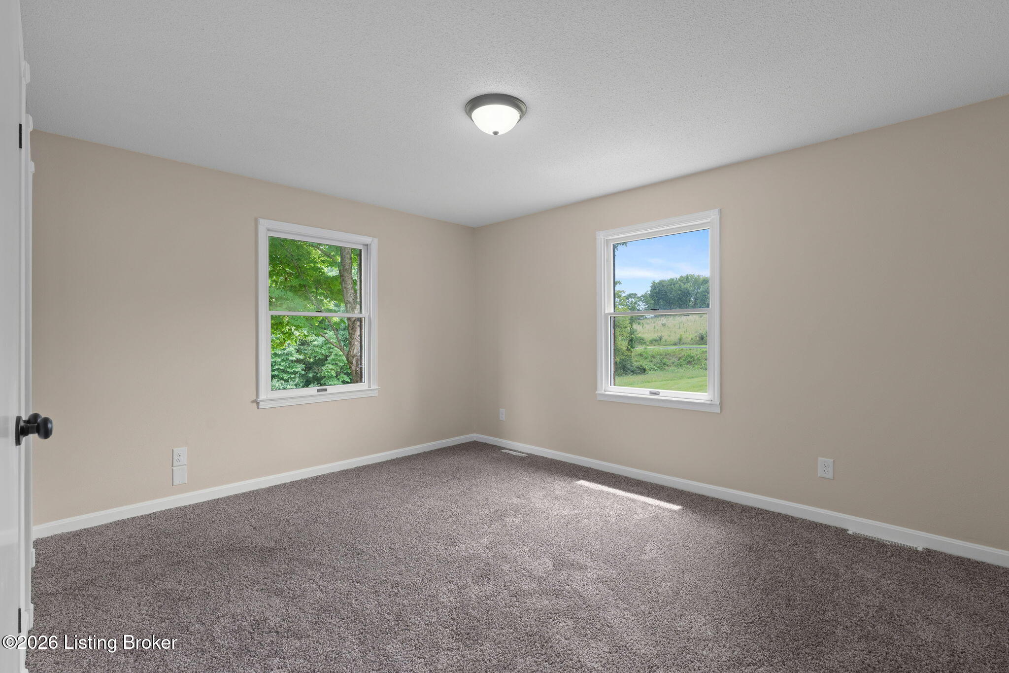 3884 Rineyville Rd Property Photo 4
