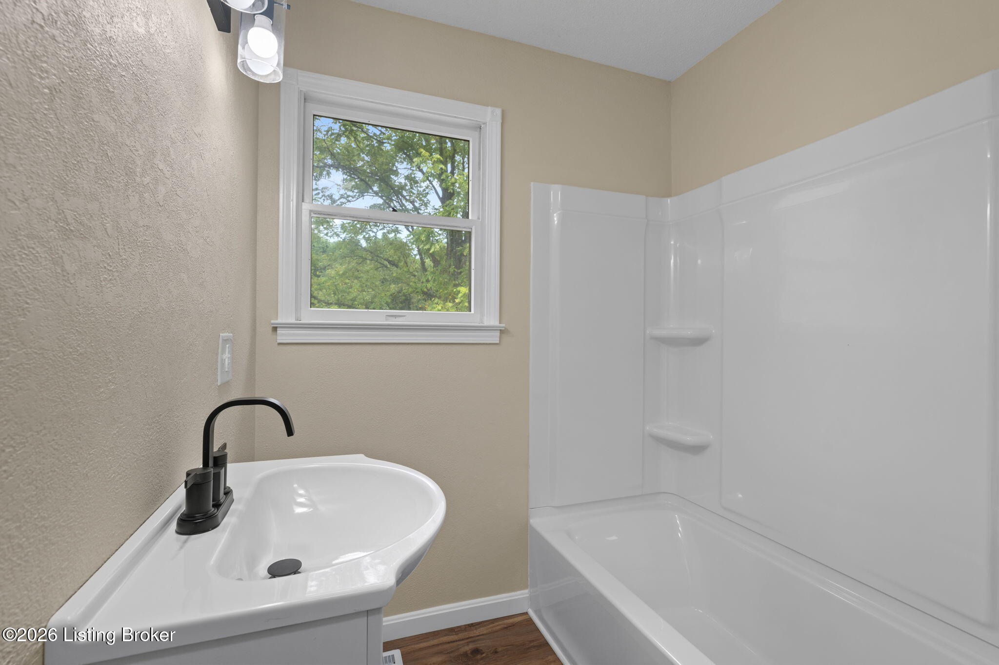 3884 Rineyville Rd Property Photo 7