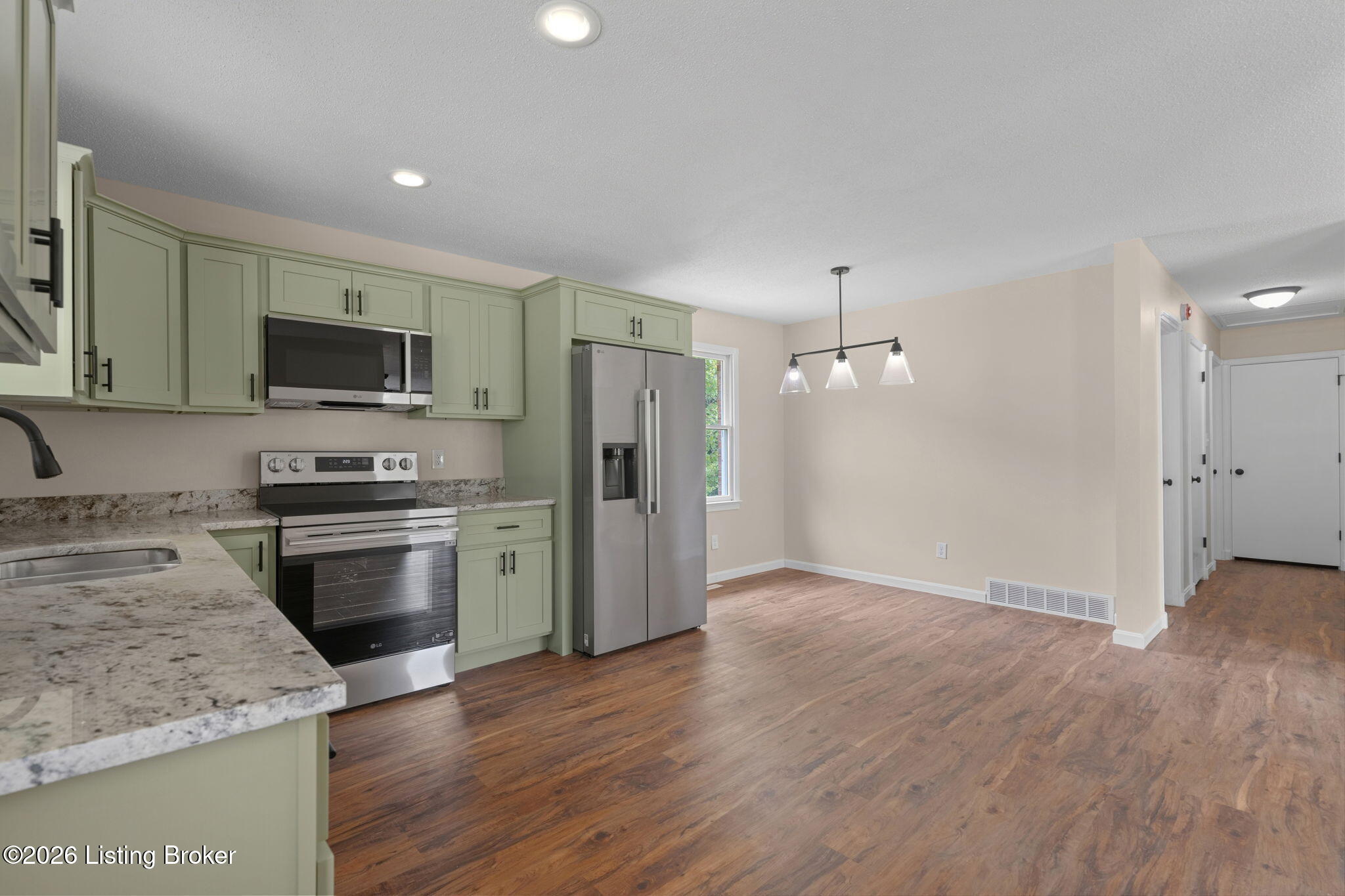 3884 Rineyville Rd Property Photo 14