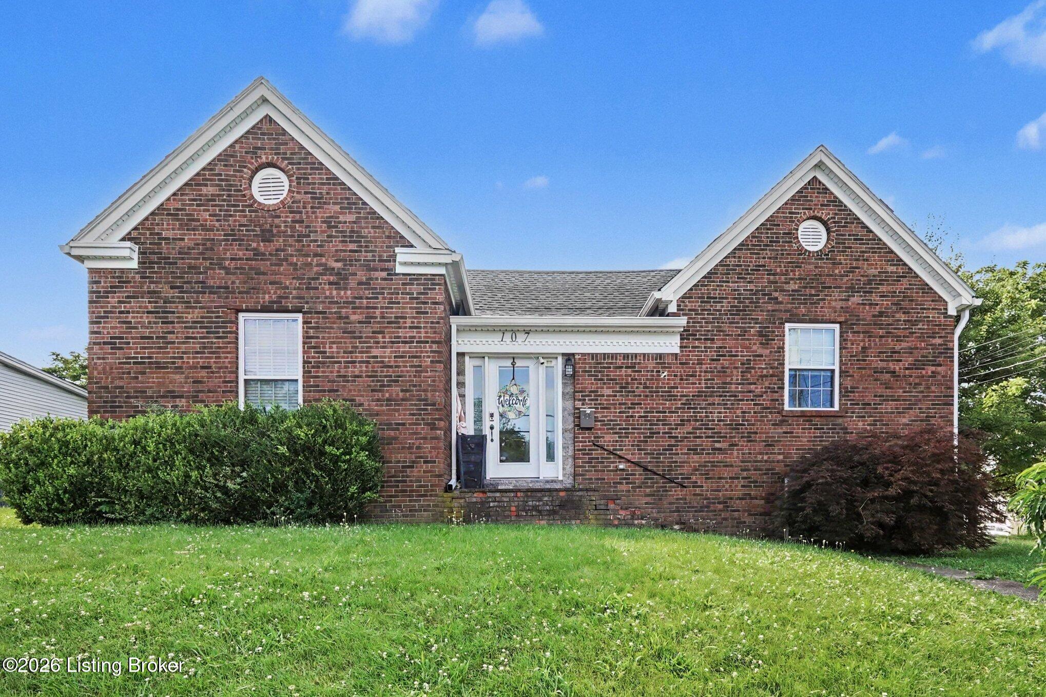 107 Covington Ave Property Photo 2