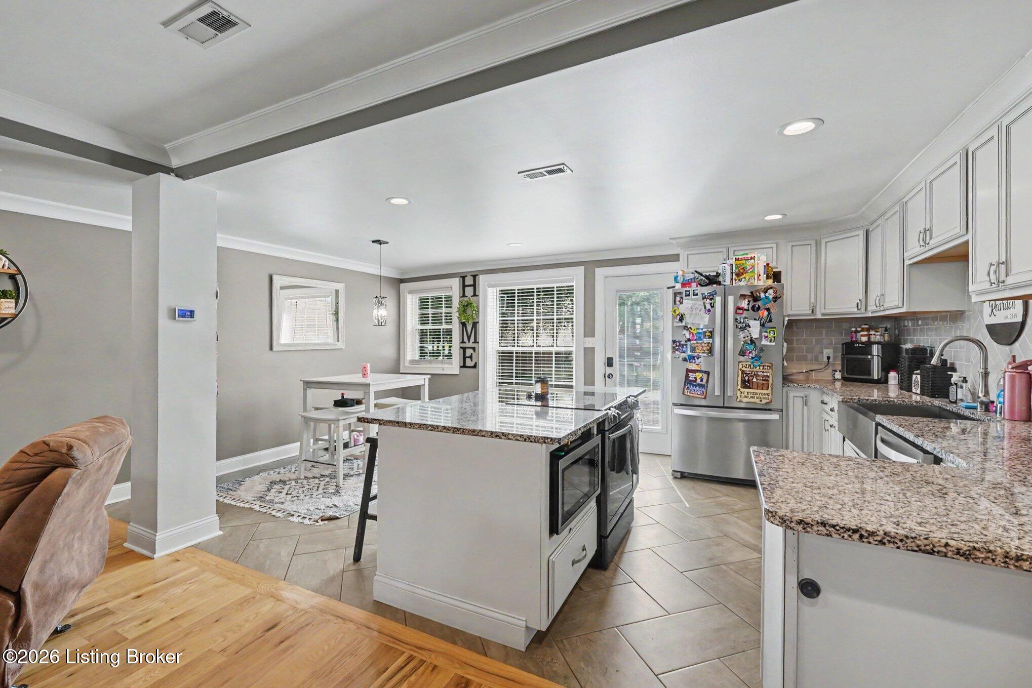 107 Covington Ave Property Photo 14