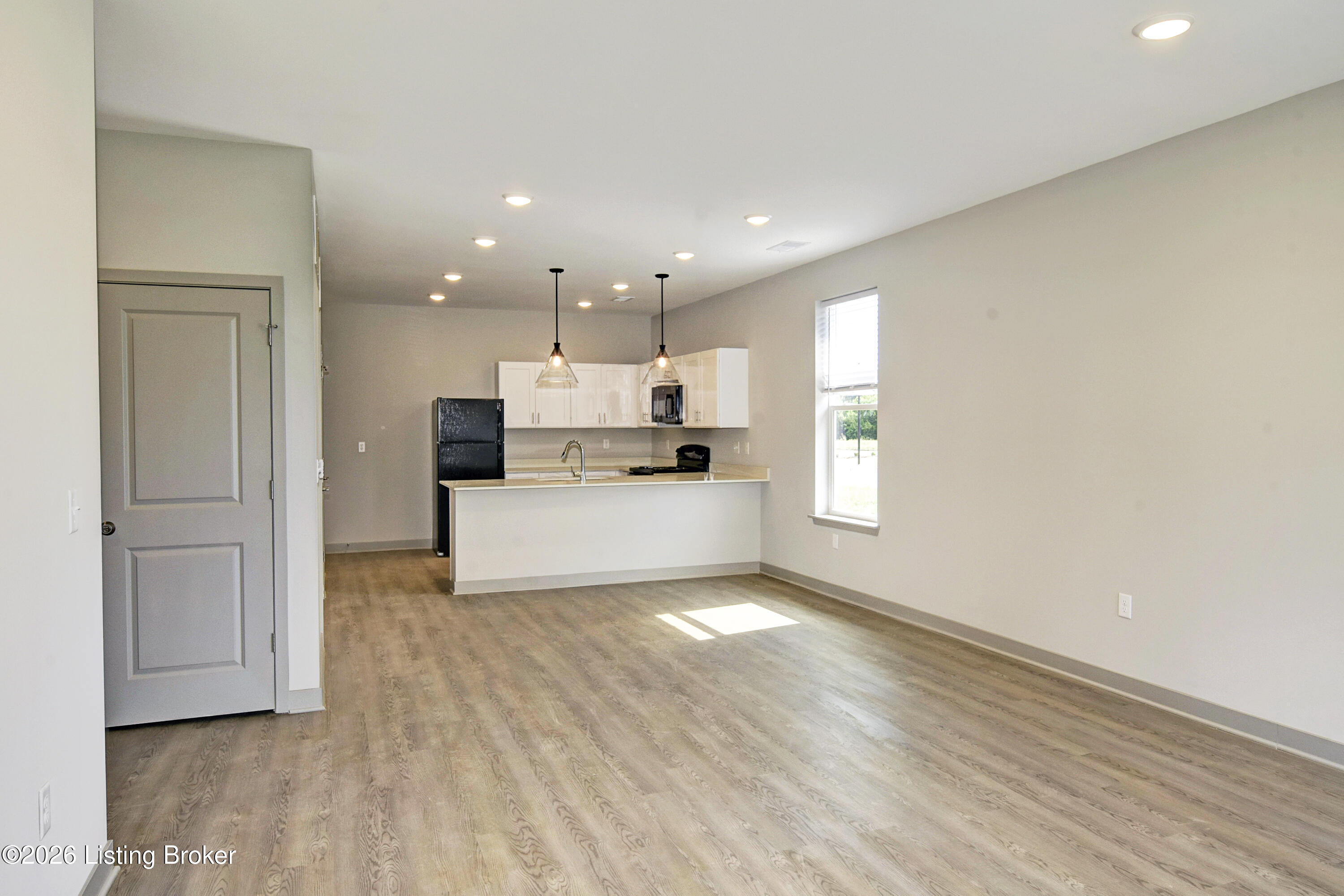 11703 Longevity Property Photo 3
