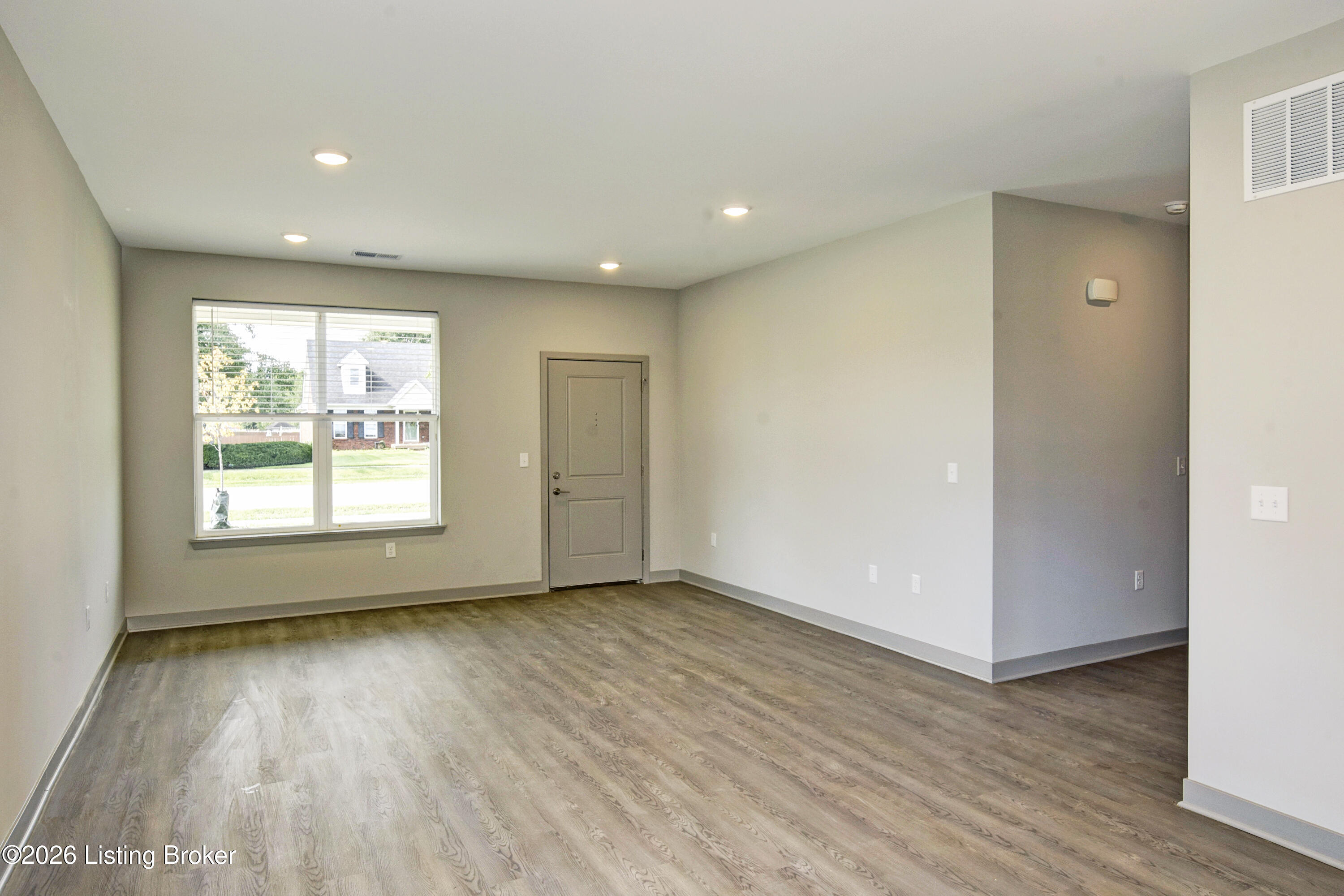 11703 Longevity Property Photo 5