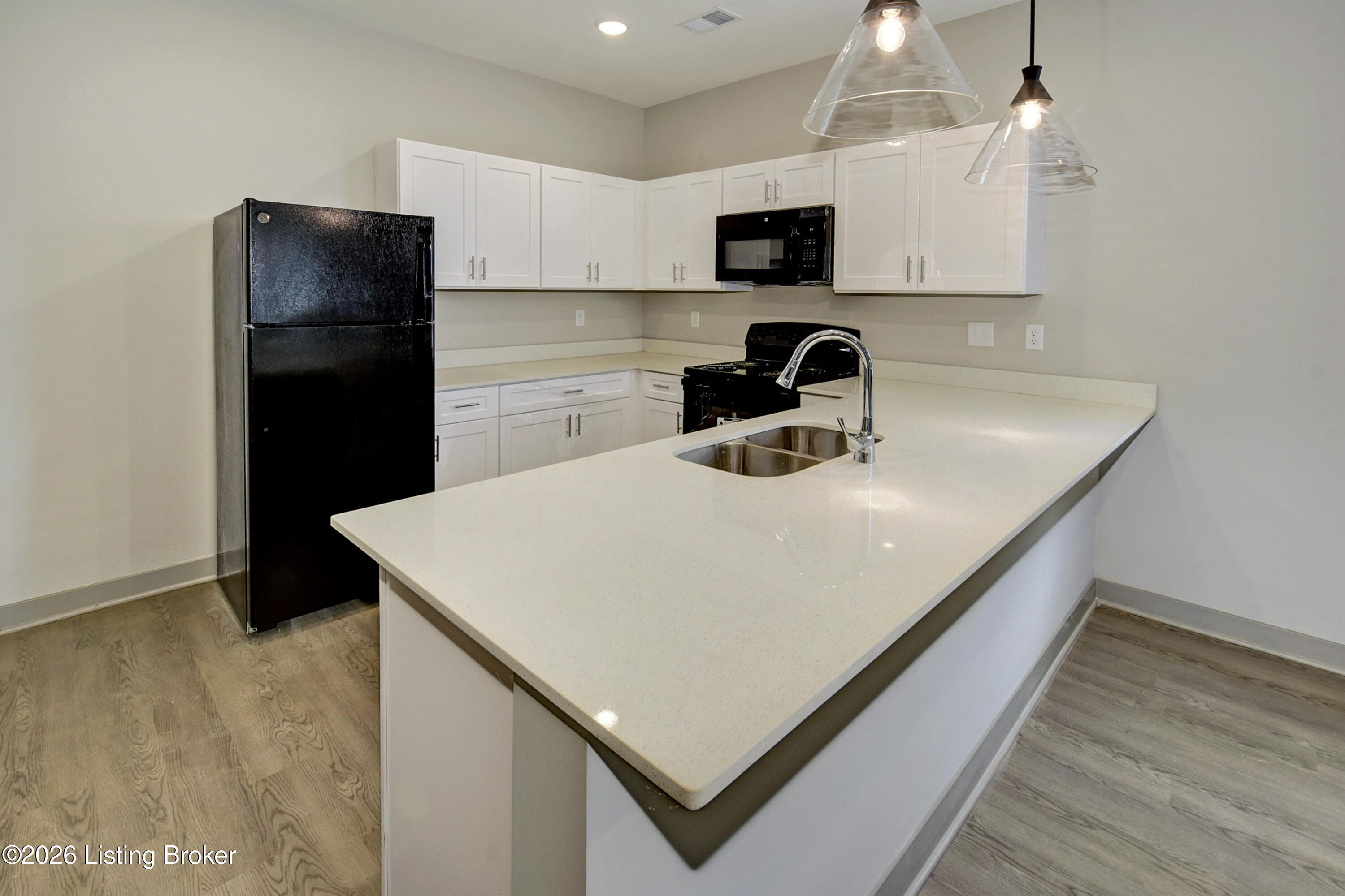 11703 Longevity Property Photo 6