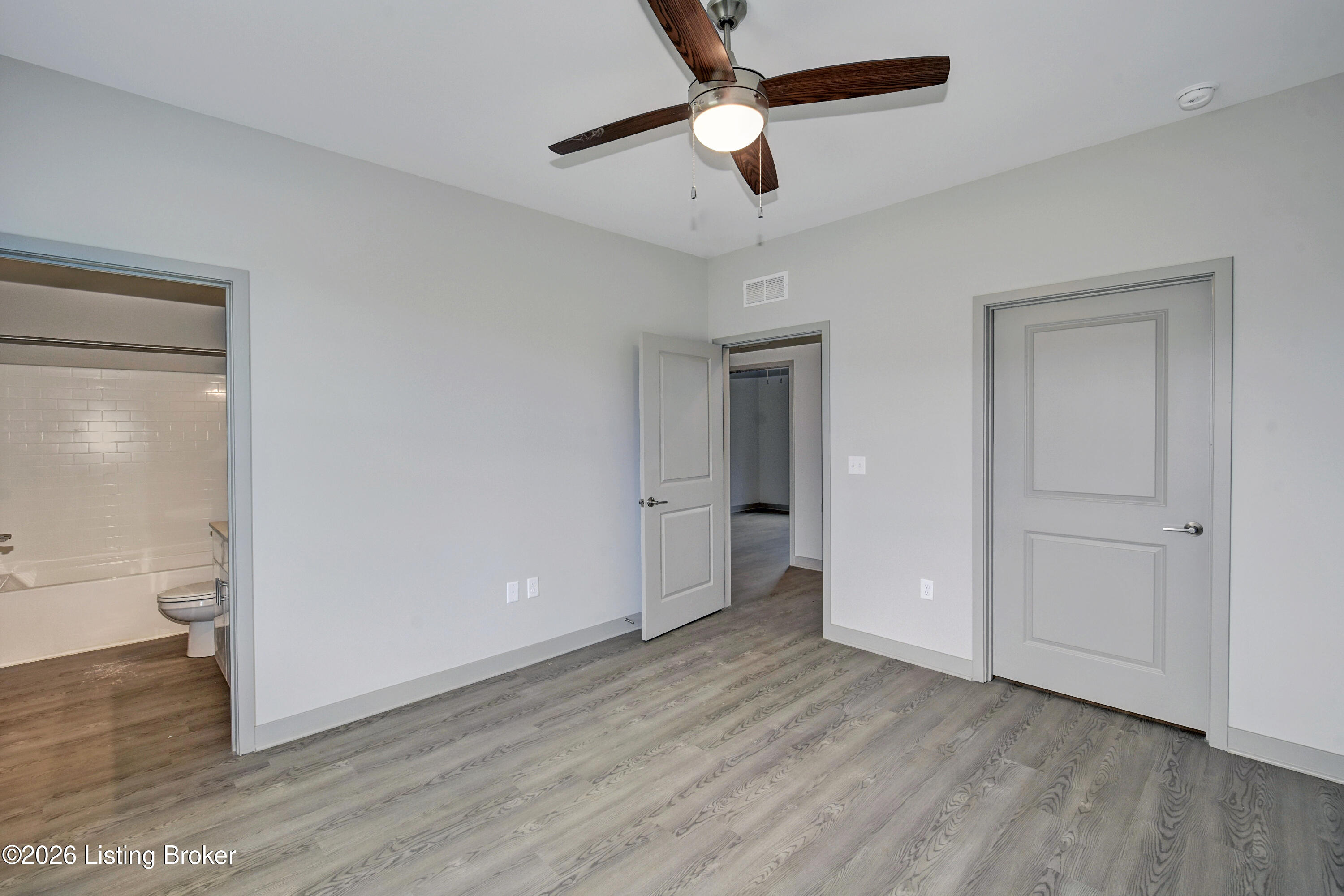 11703 Longevity Property Photo 14
