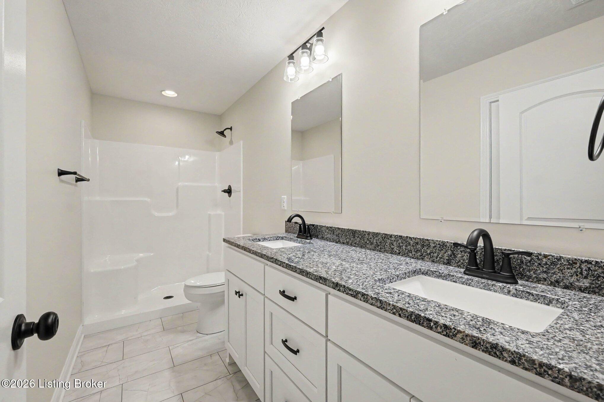 140 Blakenrod Blvd E Property Photo 15