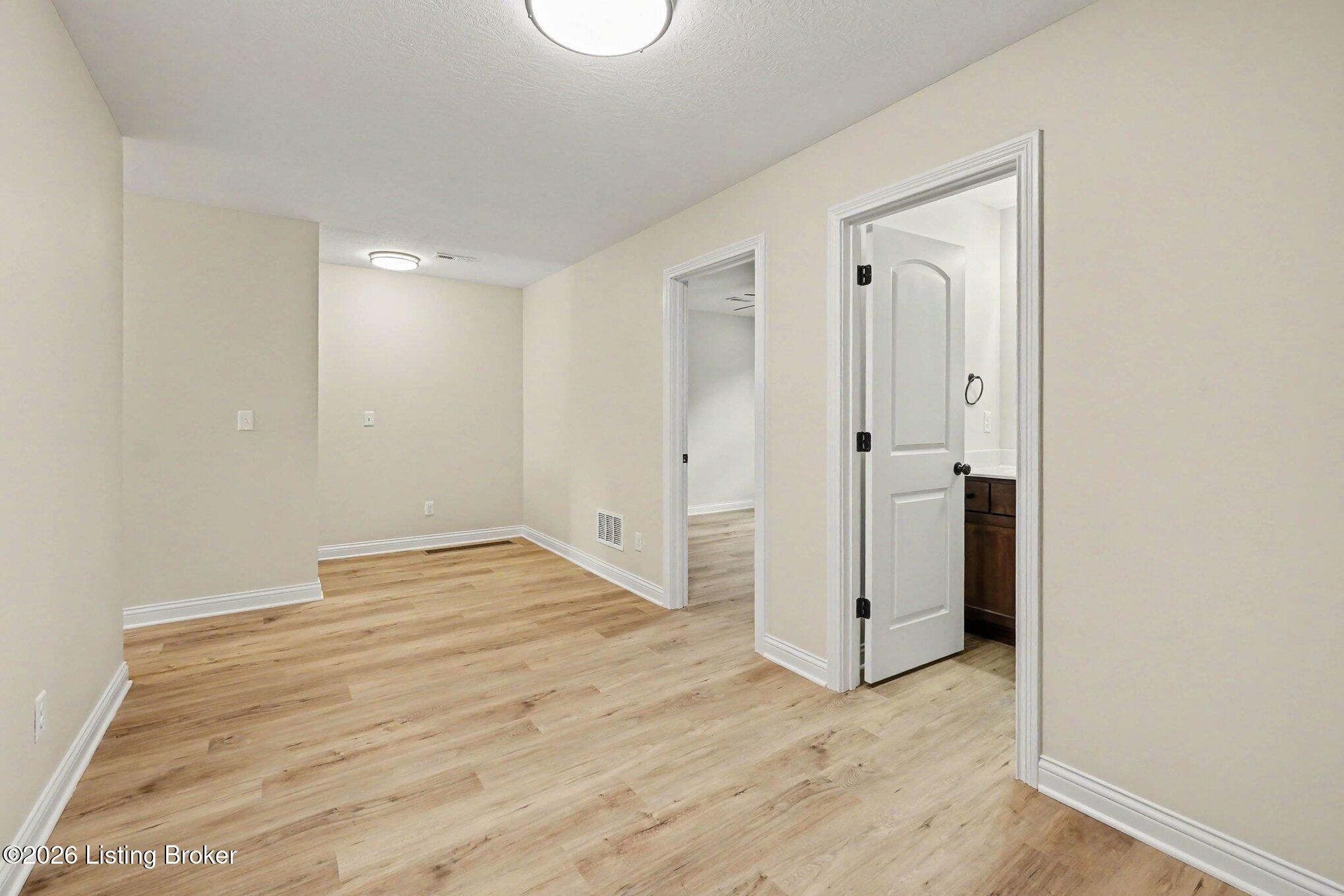 140 Blakenrod Blvd E Property Photo 21