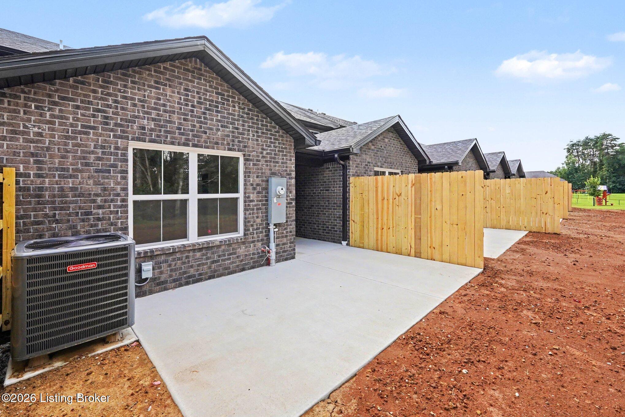 140 Blakenrod Blvd E Property Photo 25