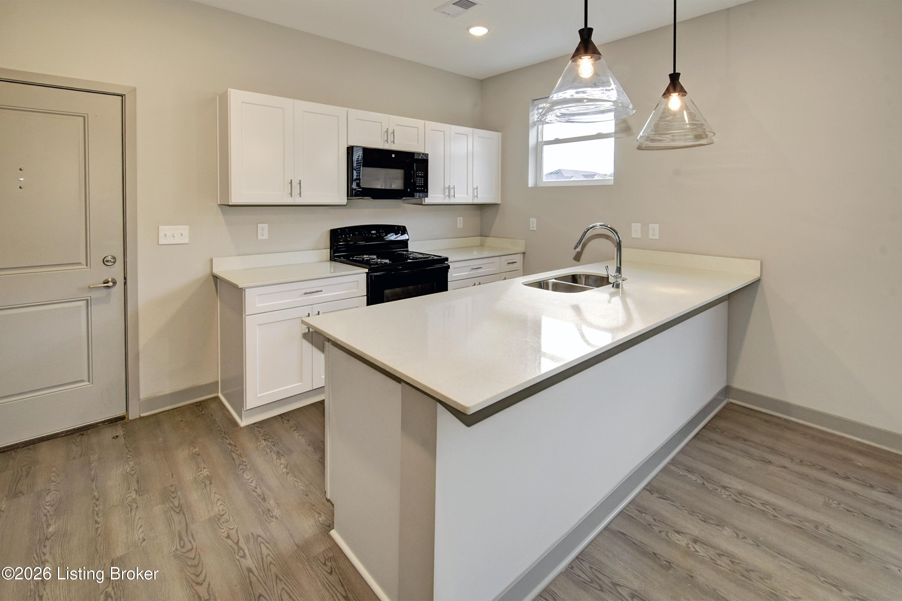11713 Longevity Ln Property Photo 6