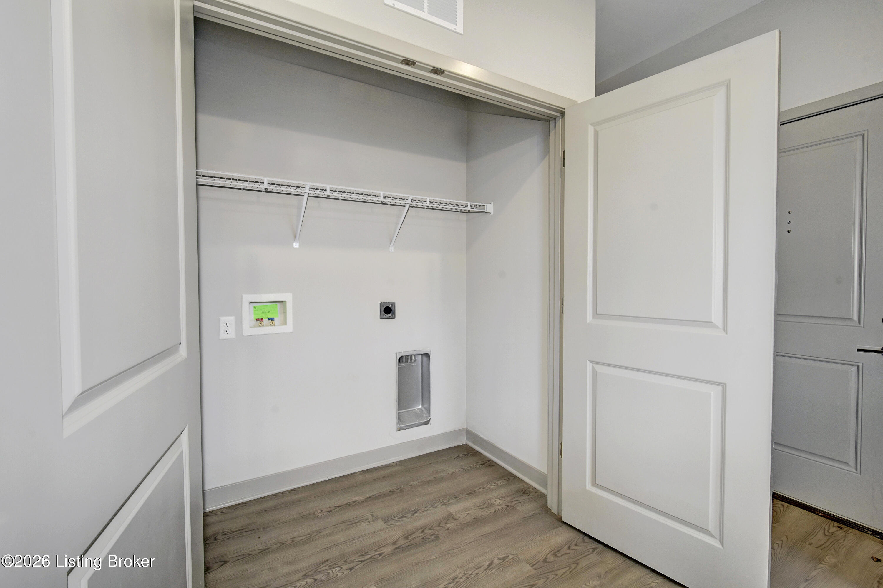 11713 Longevity Ln Property Photo 10