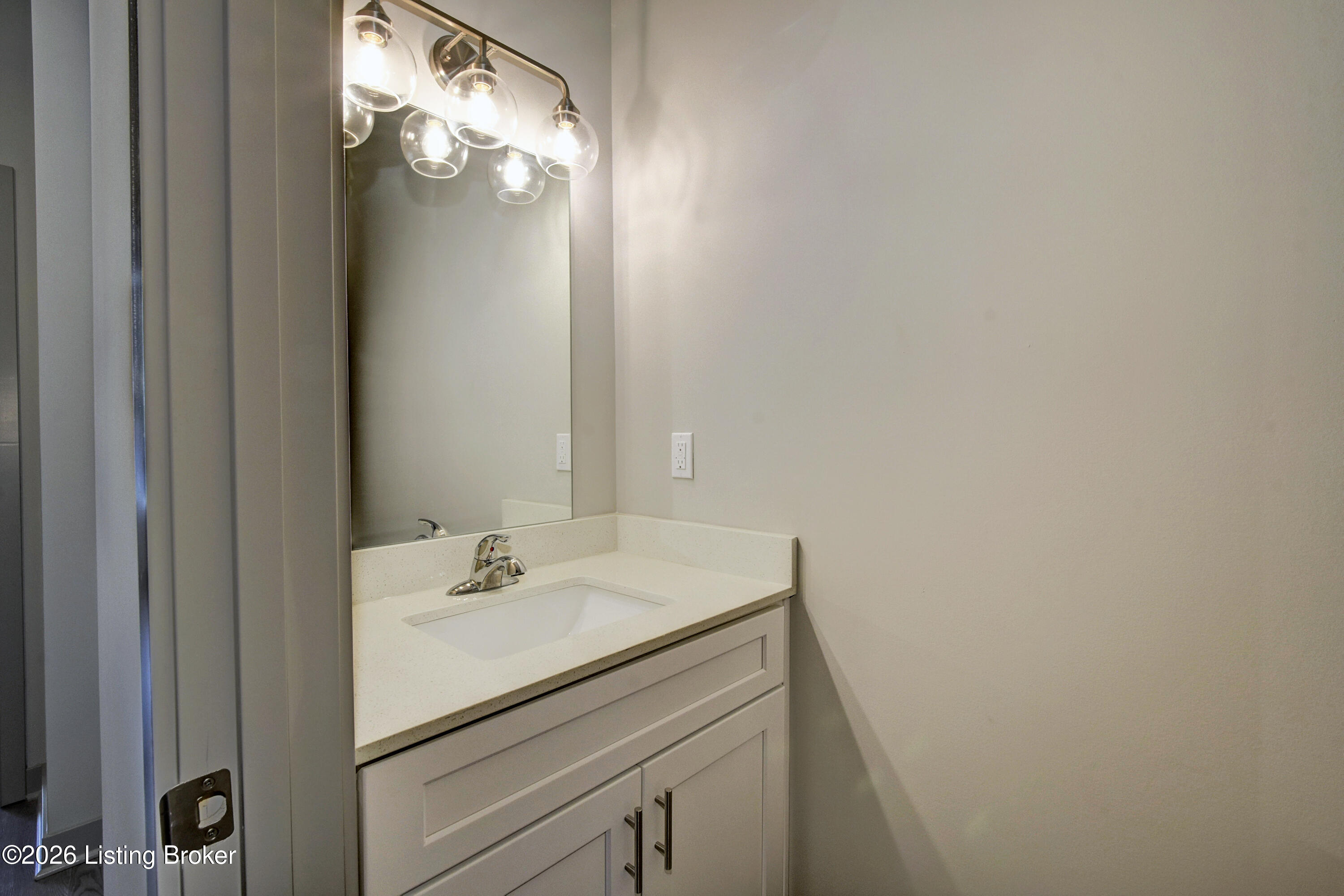 11713 Longevity Ln Property Photo 17