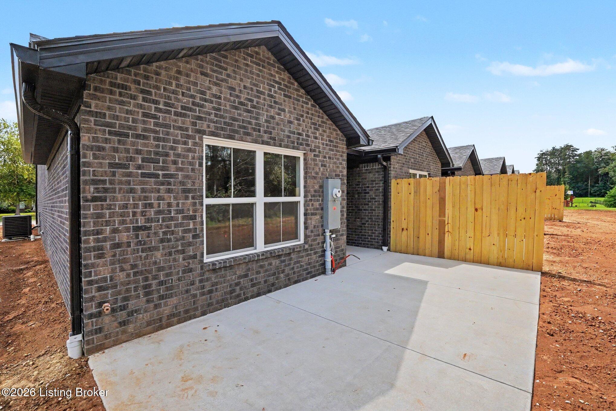 140 Blakenrod Blvd F Property Photo 25