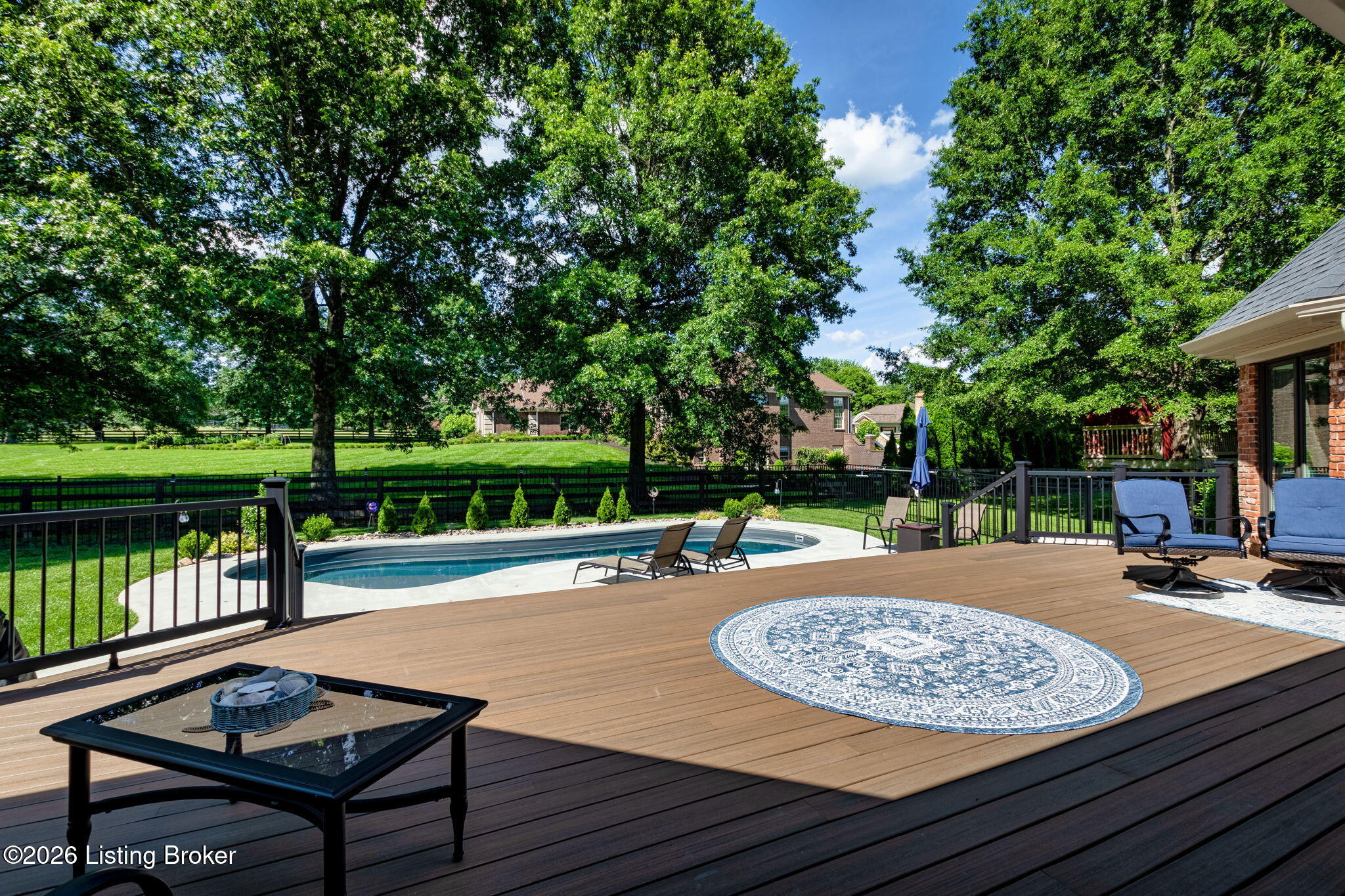 9929 Shelbyville Rd Property Photo 7
