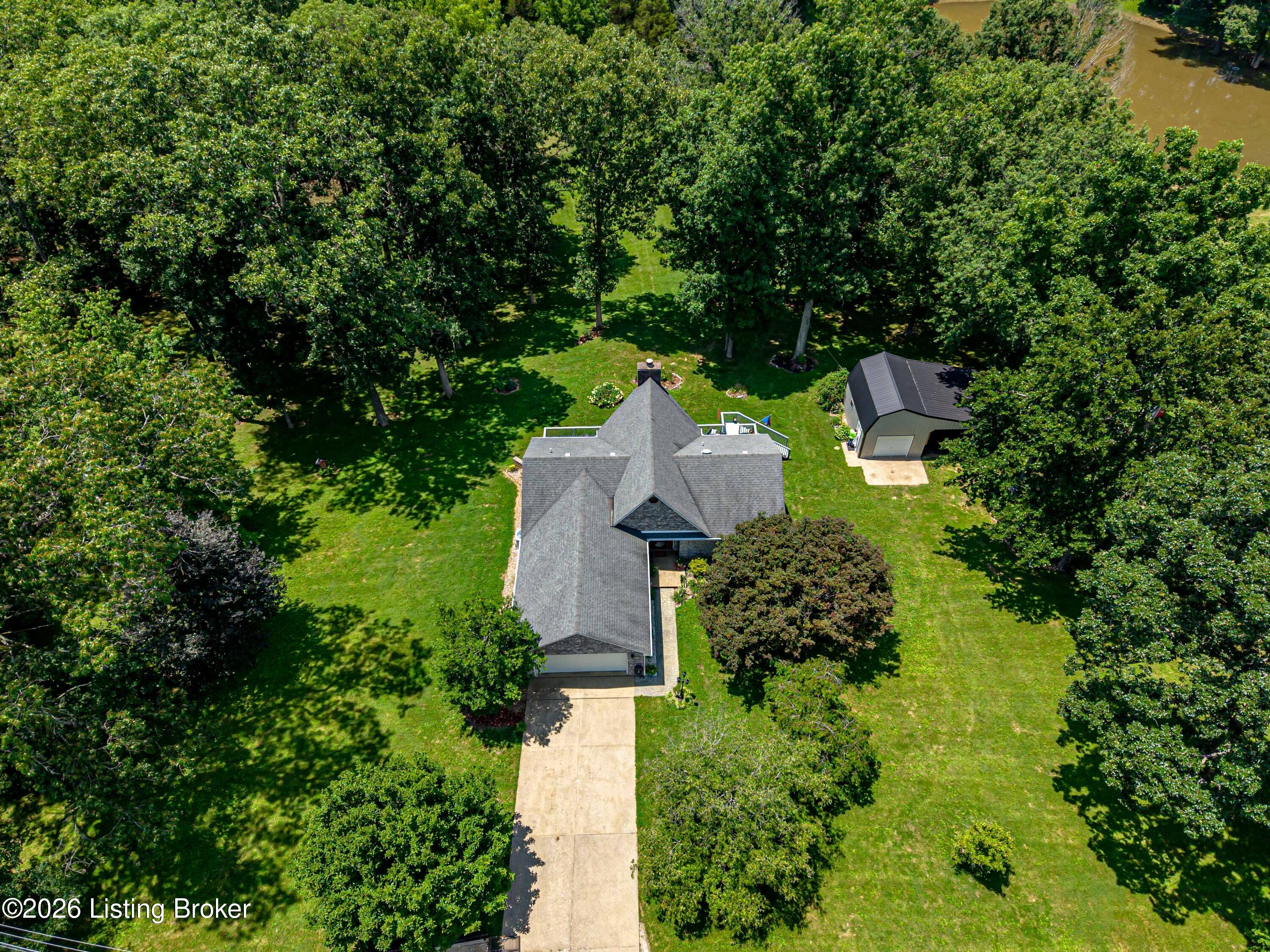 325 Quail Run Rd Property Photo 14
