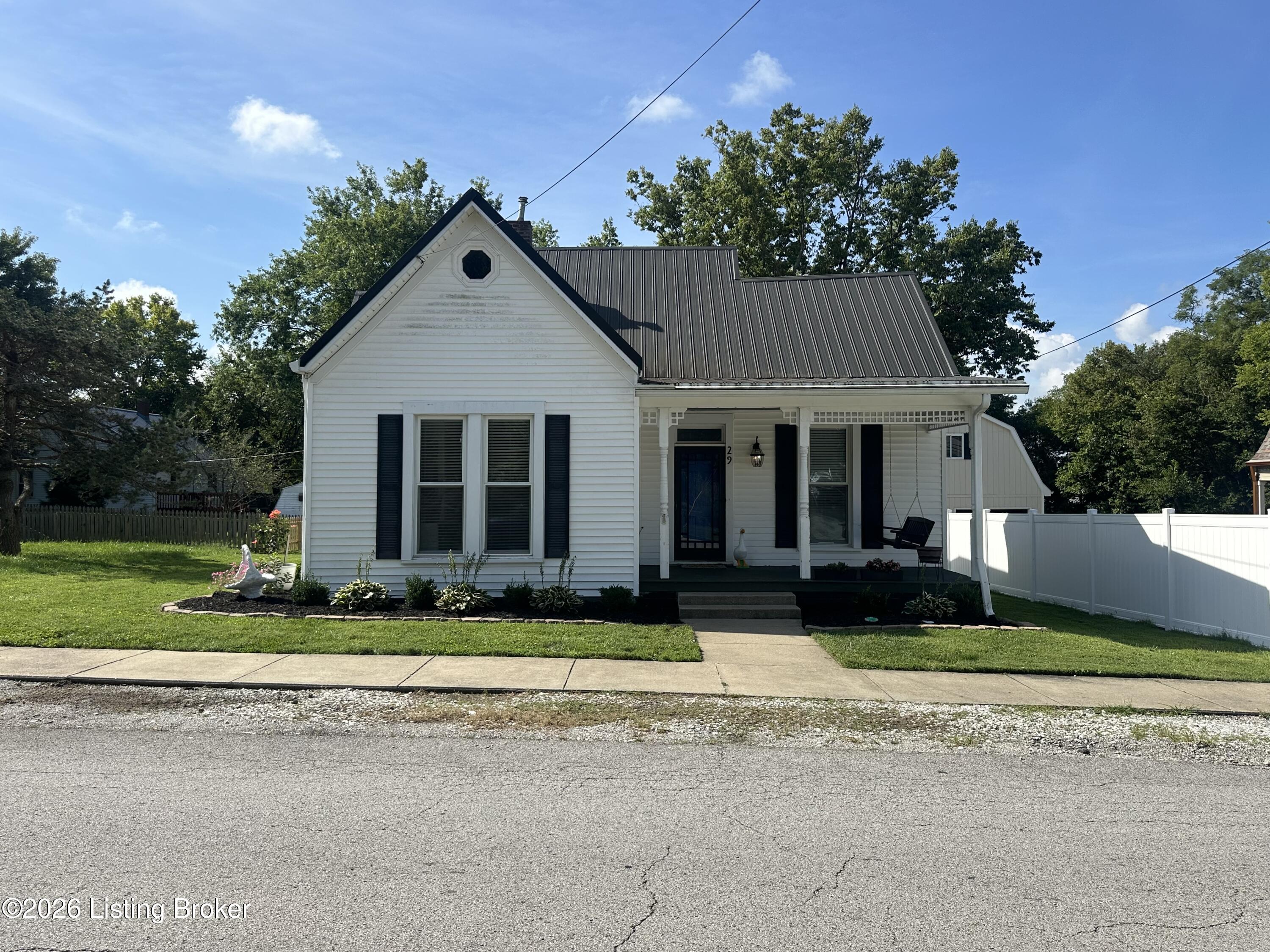 29 E Church St Property Photo 2
