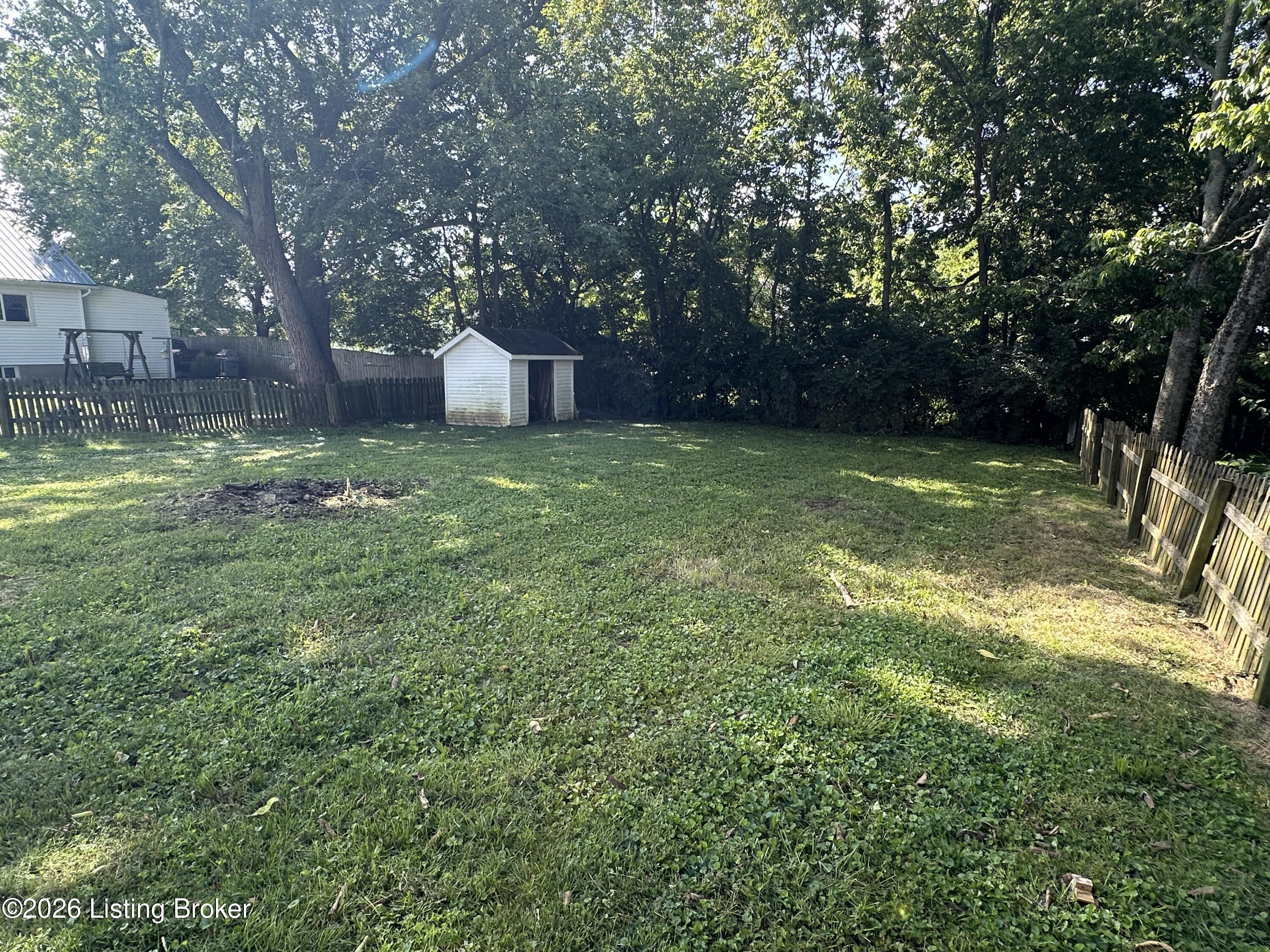 29 E Church St Property Photo 8