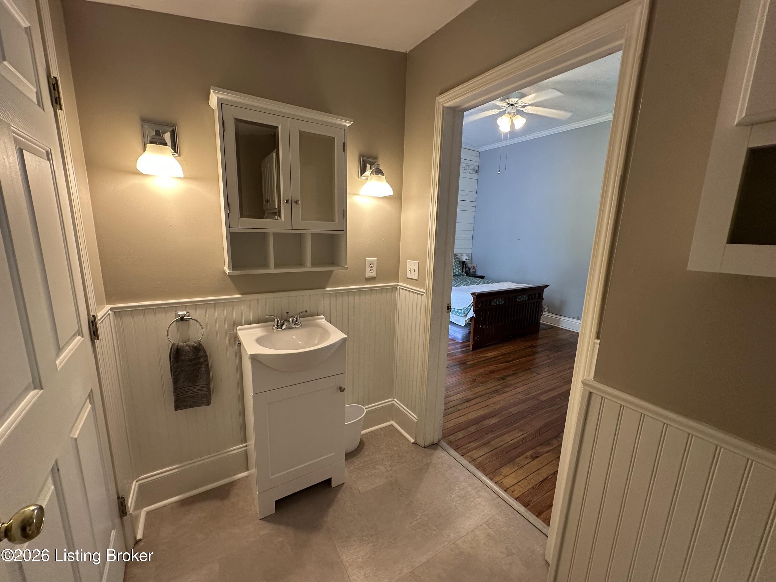 29 E Church St Property Photo 14