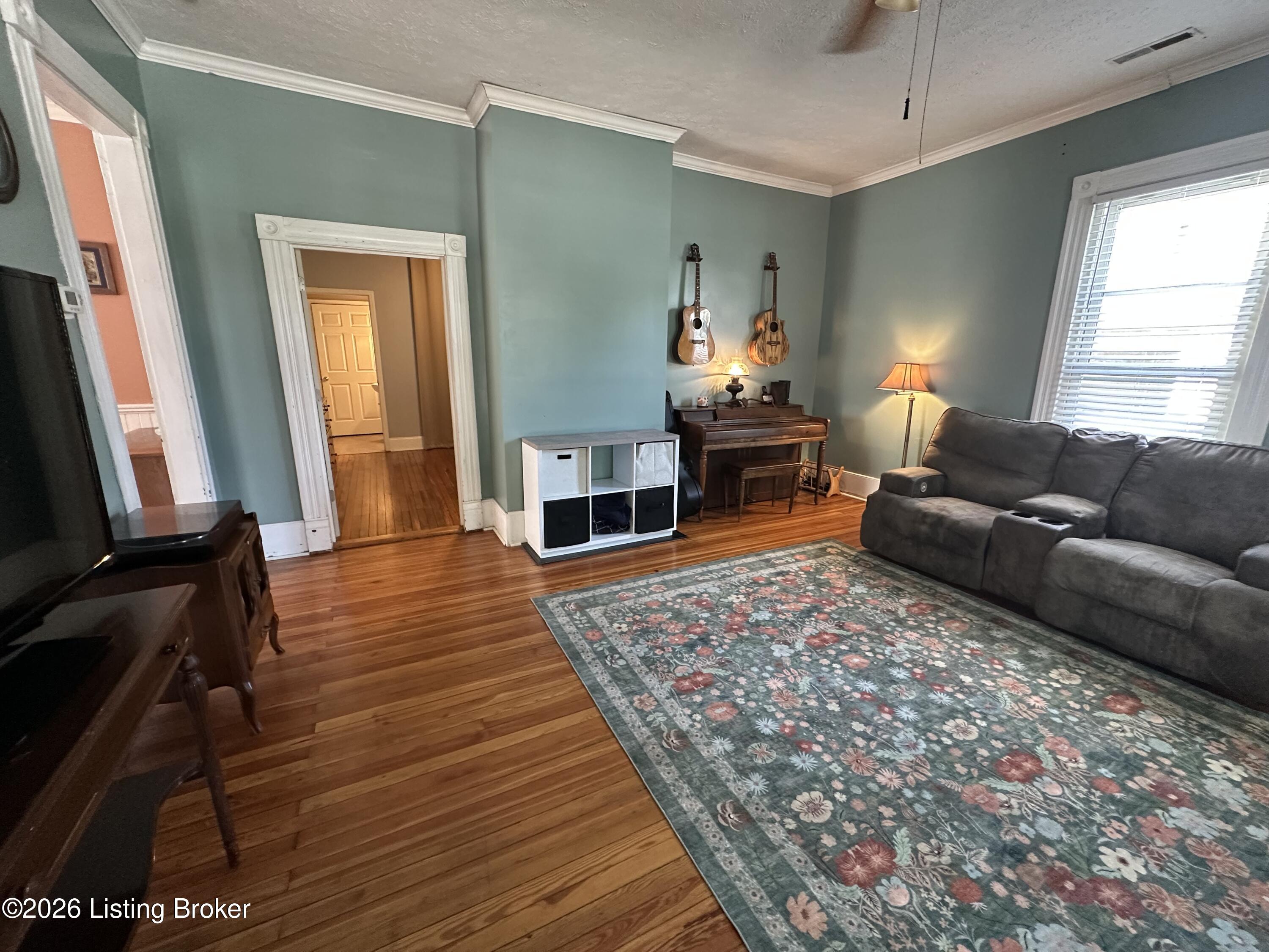 29 E Church St Property Photo 22