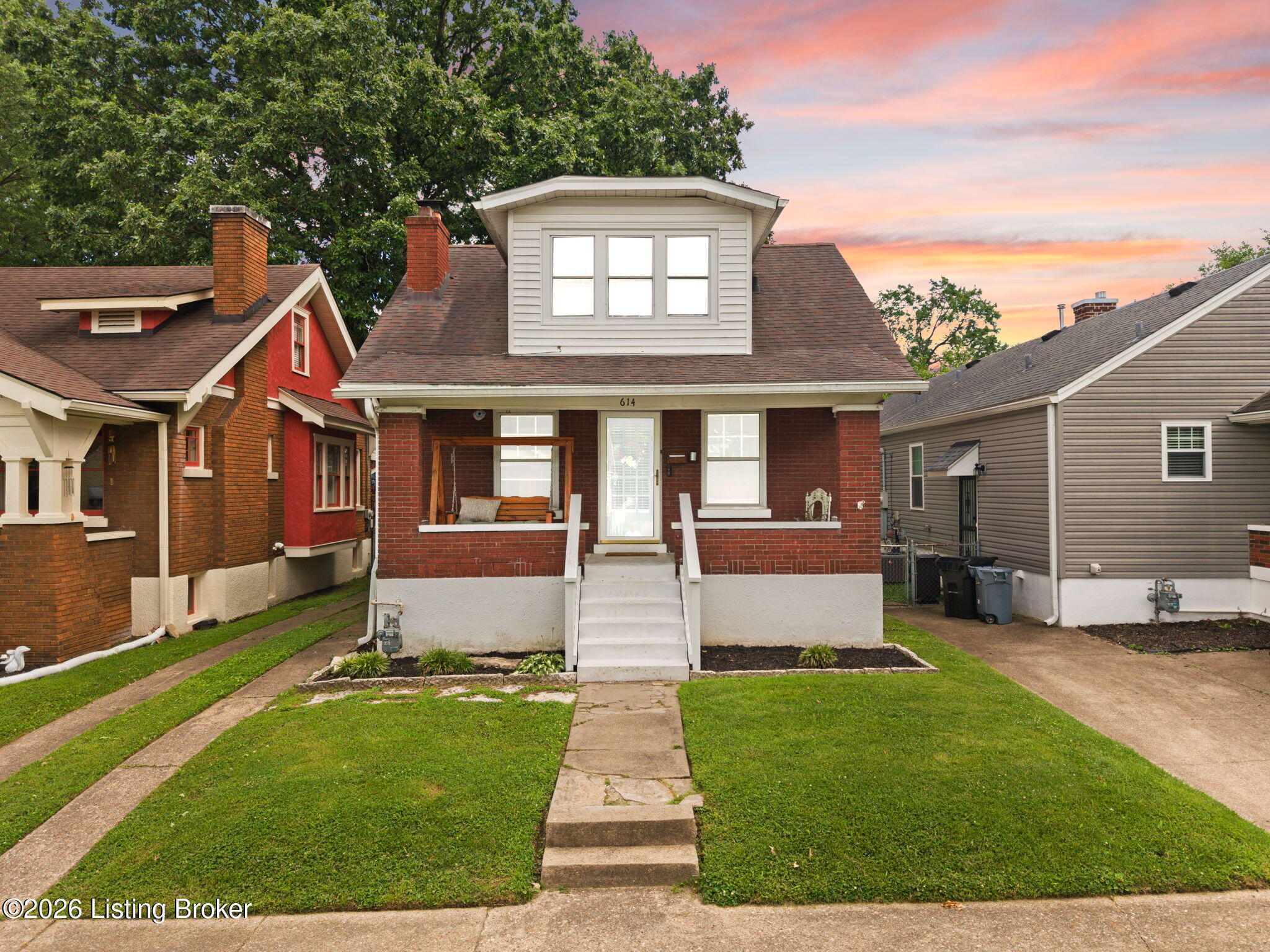 614 Harrison Ave Property Photo 2