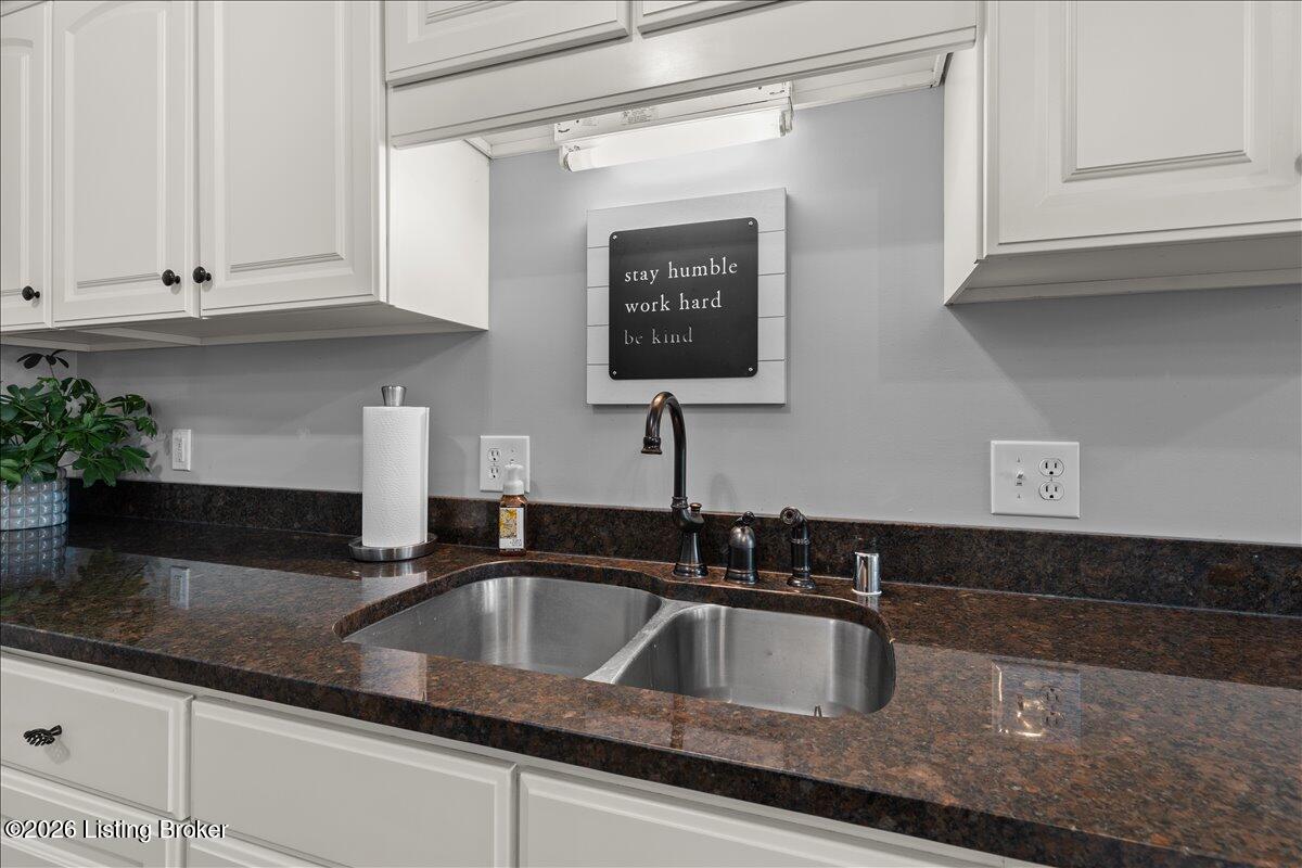 3211 Deer Pointe Pl Property Photo 11