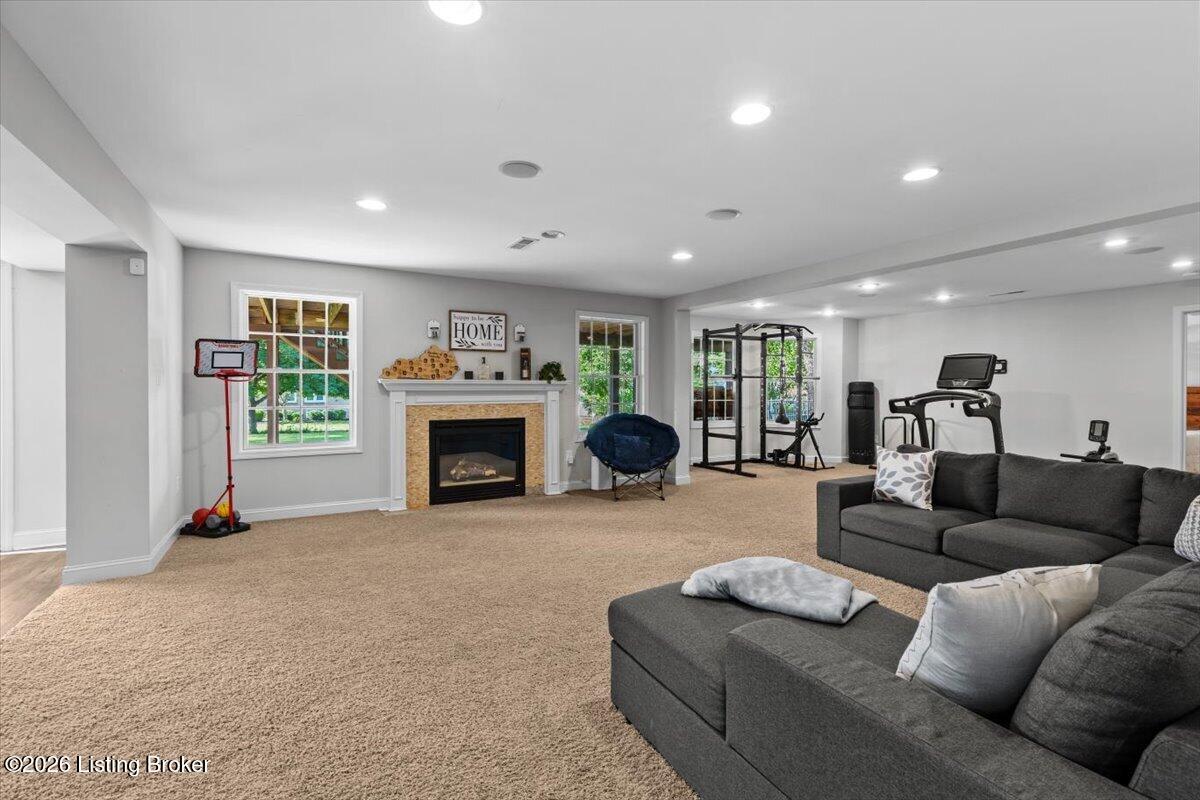 3211 Deer Pointe Pl Property Photo 38