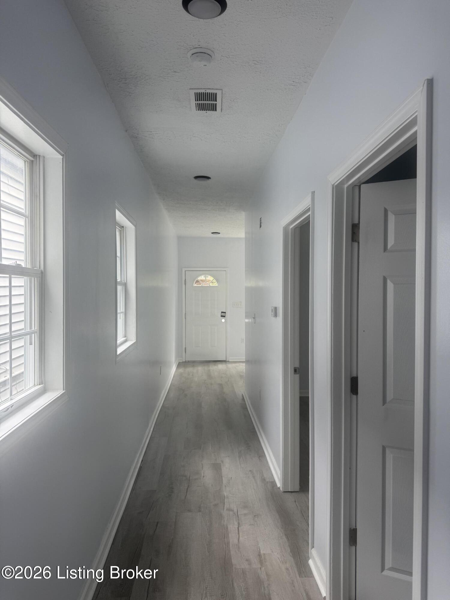 3419 Grand Ave Property Photo 5