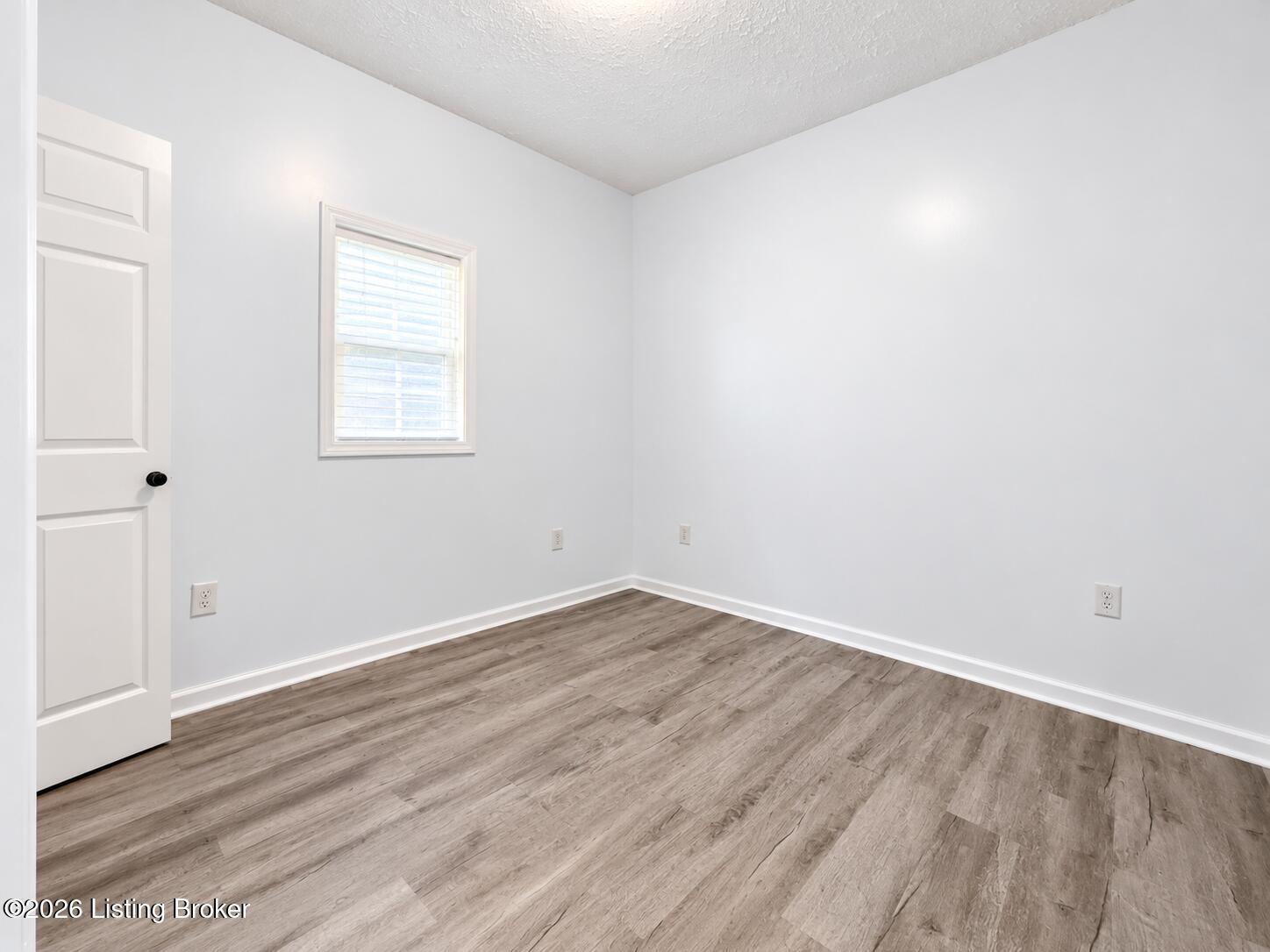 3419 Grand Ave Property Photo 12
