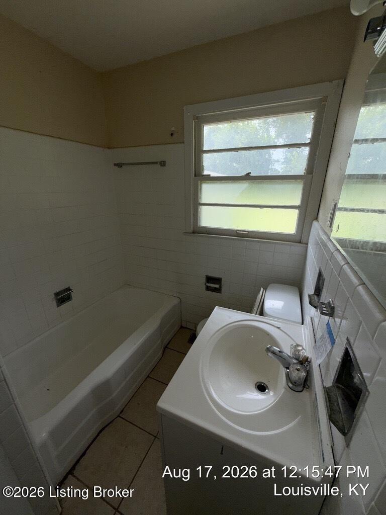 4408 Winnrose Way Property Photo 9
